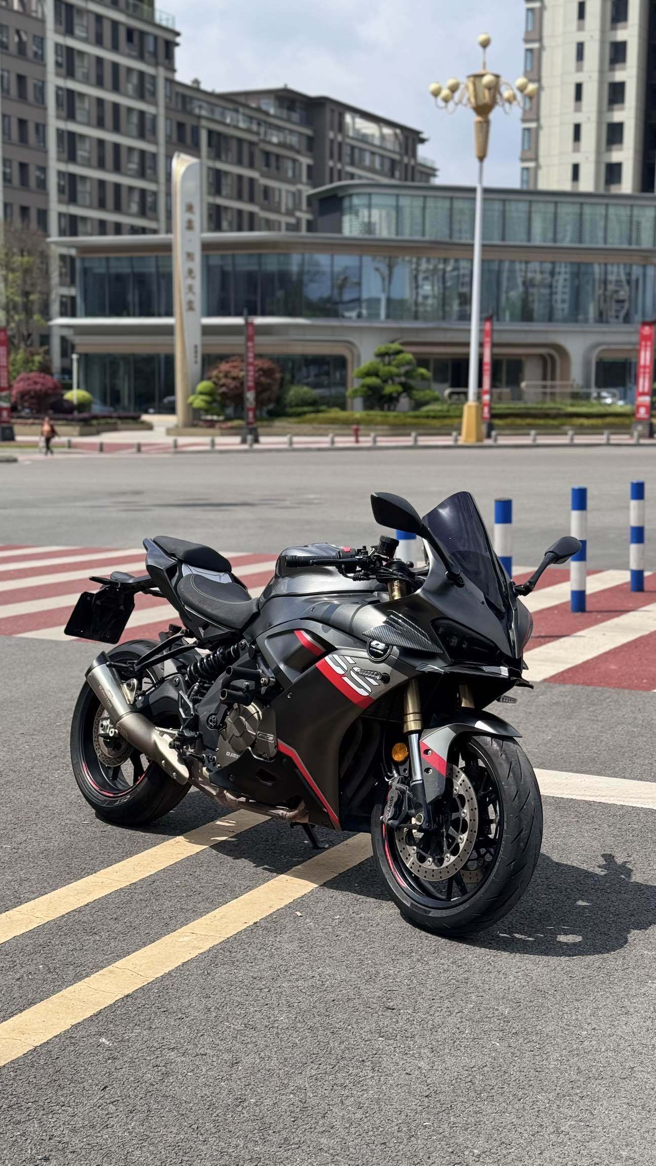 QJMOTOR 赛600