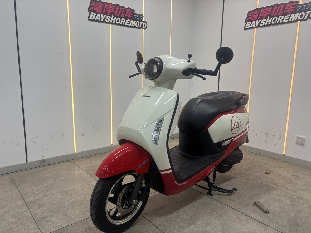 新大洲本田 NS125LA
