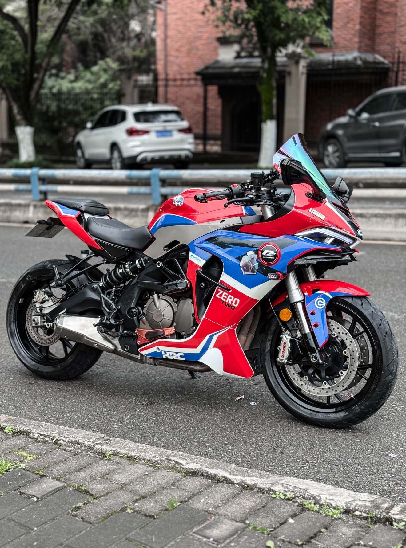 QJMOTOR 赛600