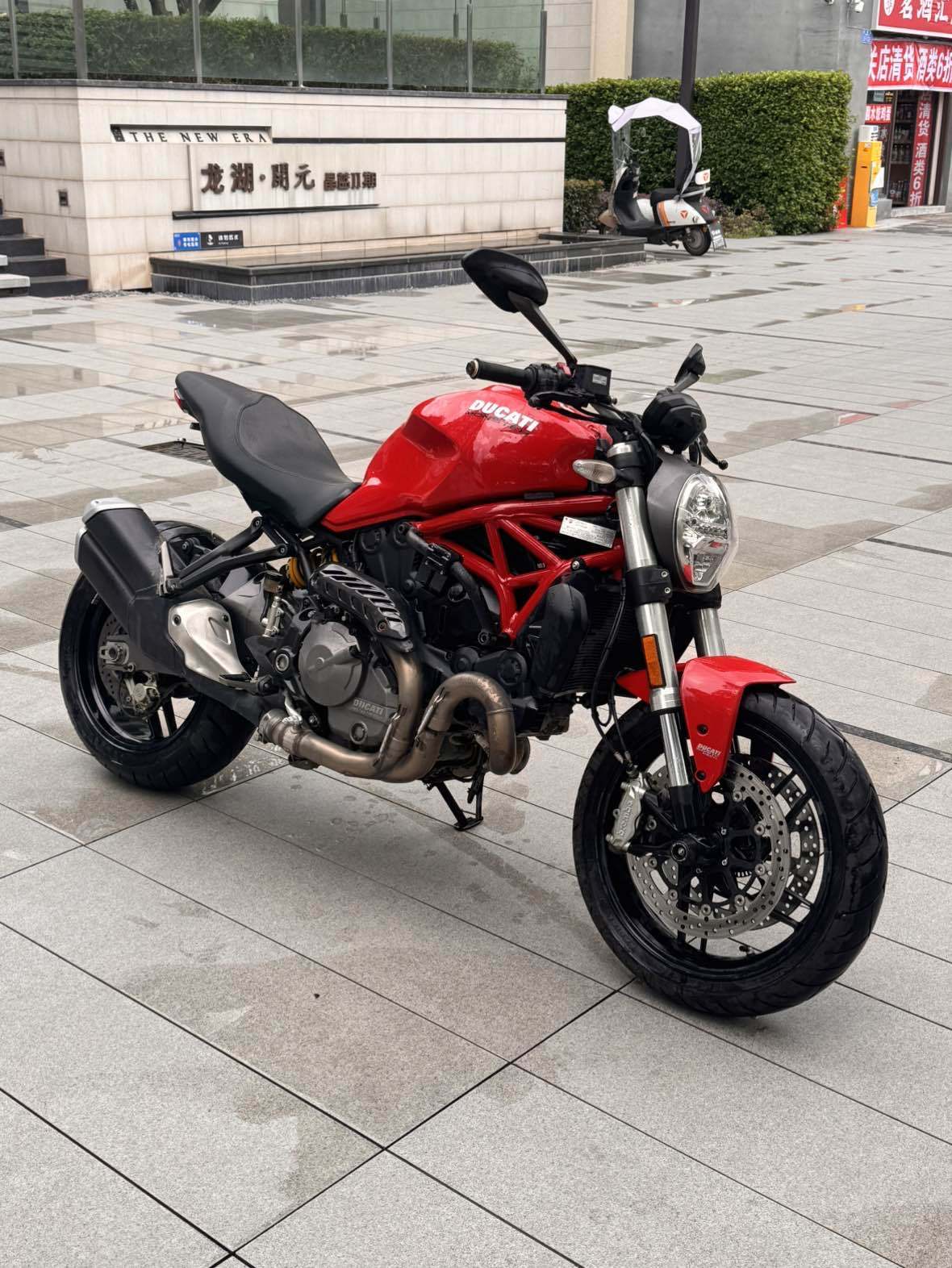 杜卡迪 Monster 821