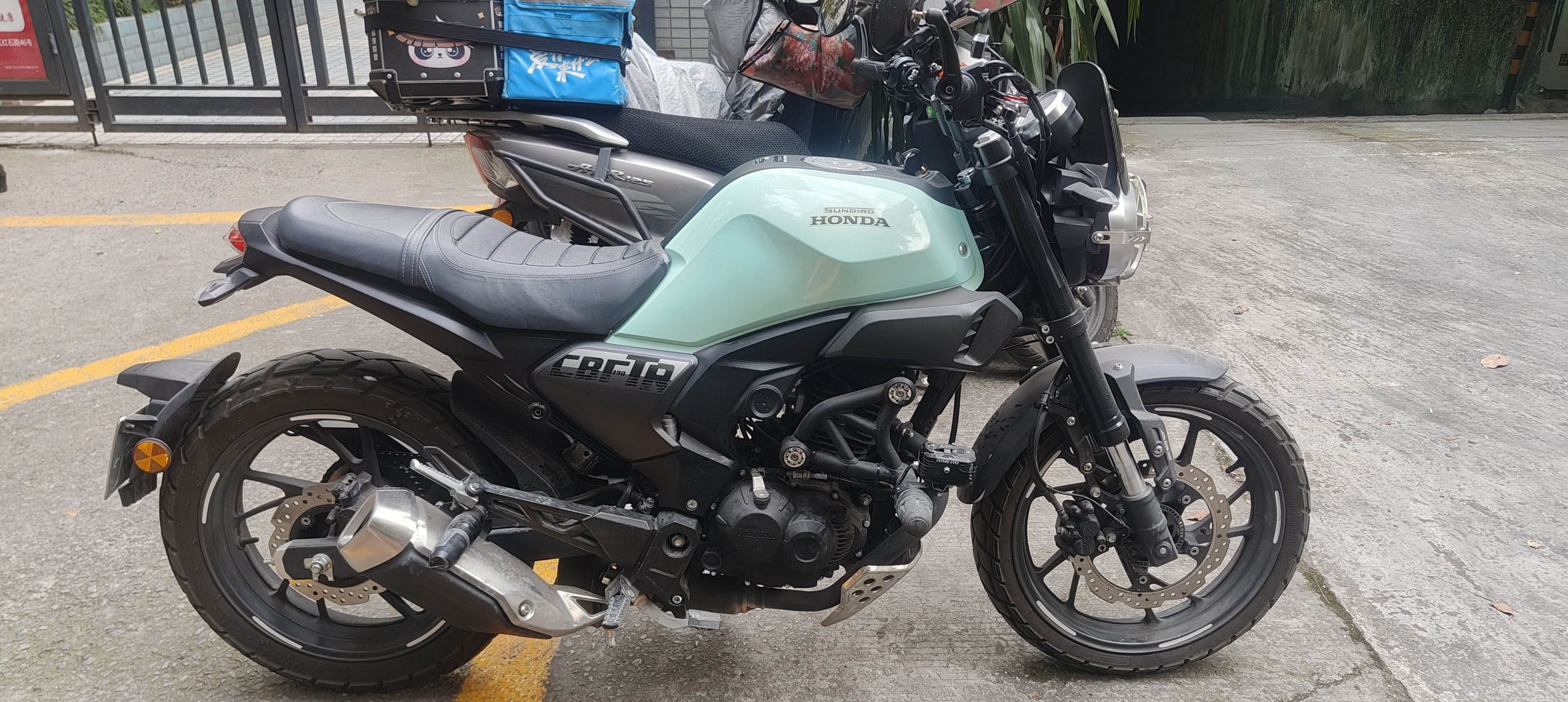 新大洲本田 CBF190TR