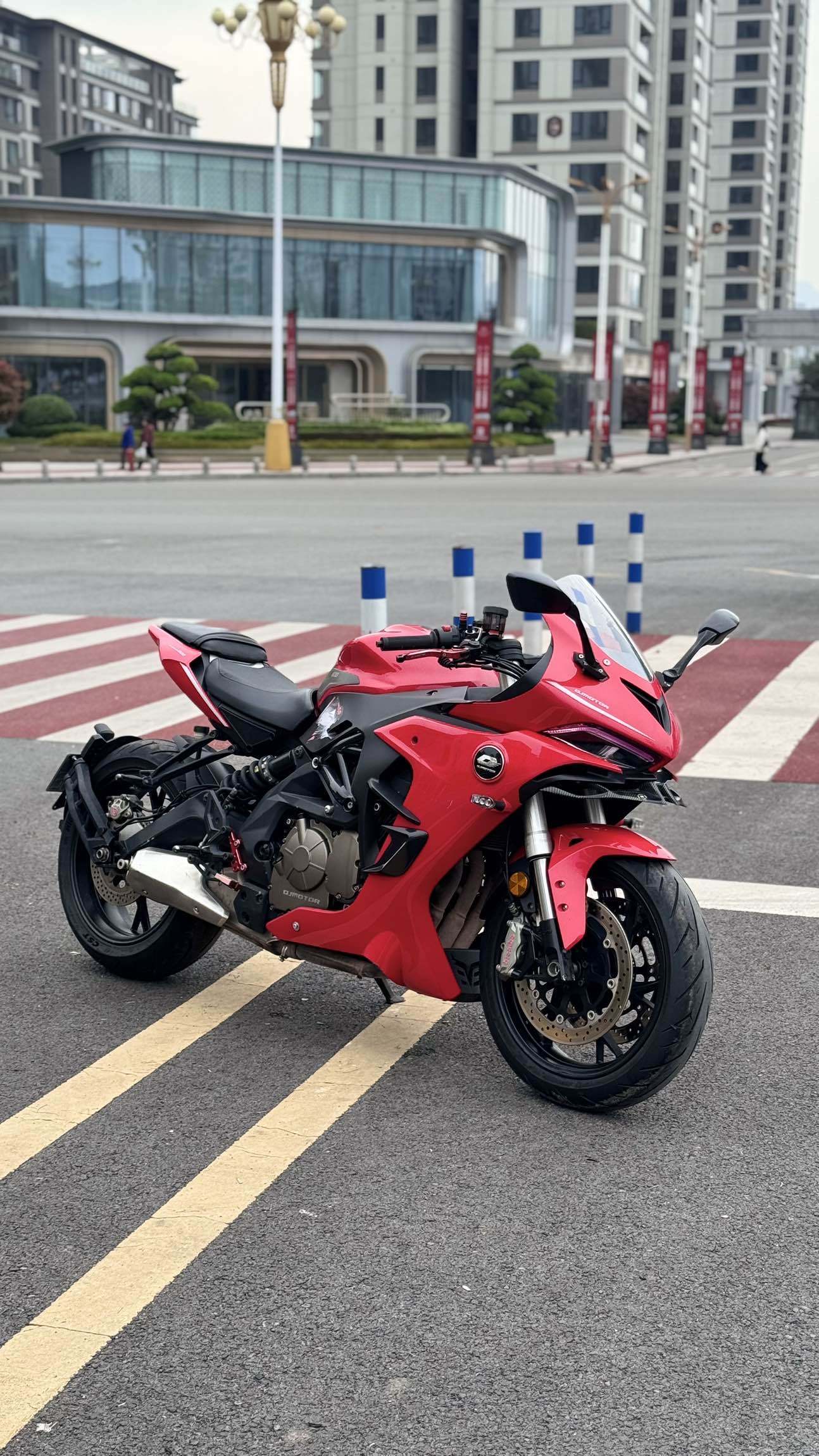 QJMOTOR 赛600