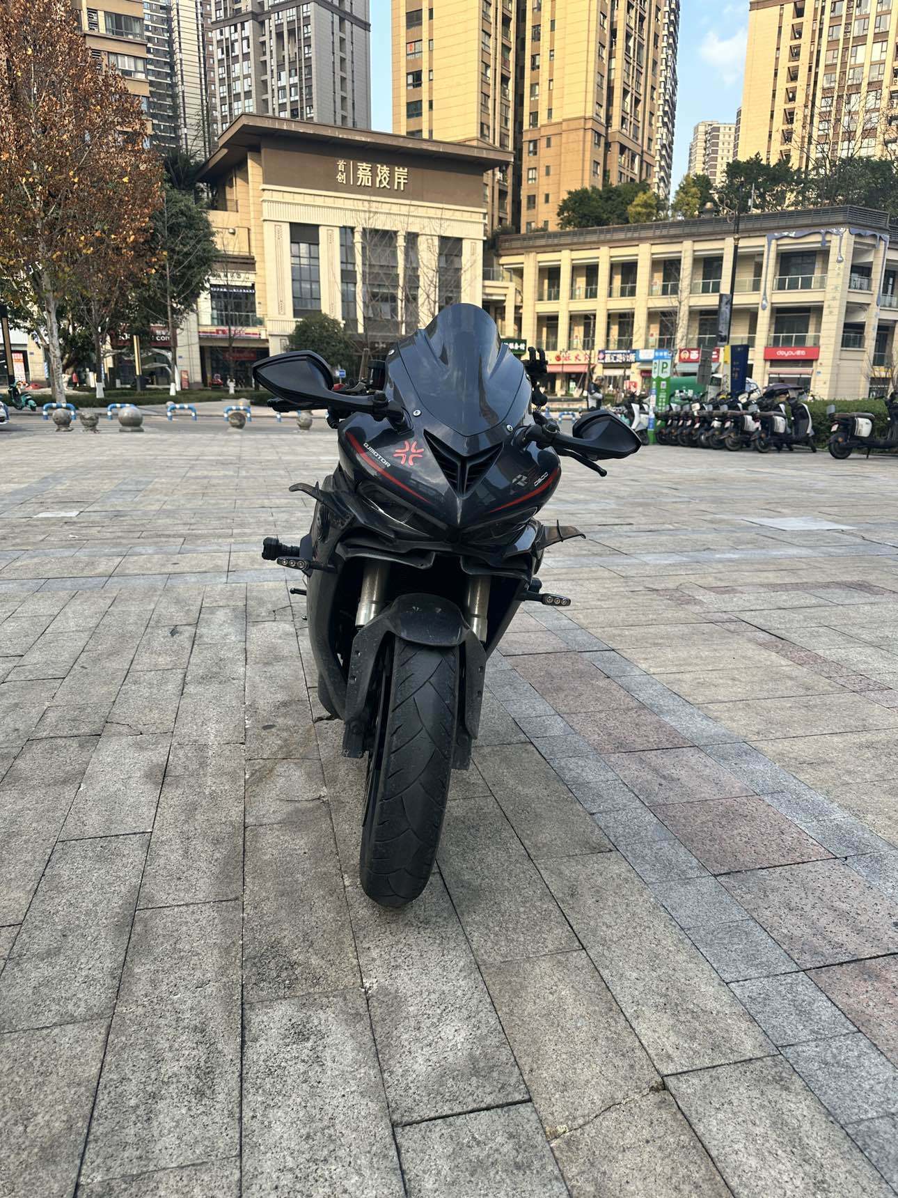 QJMOTOR 赛600