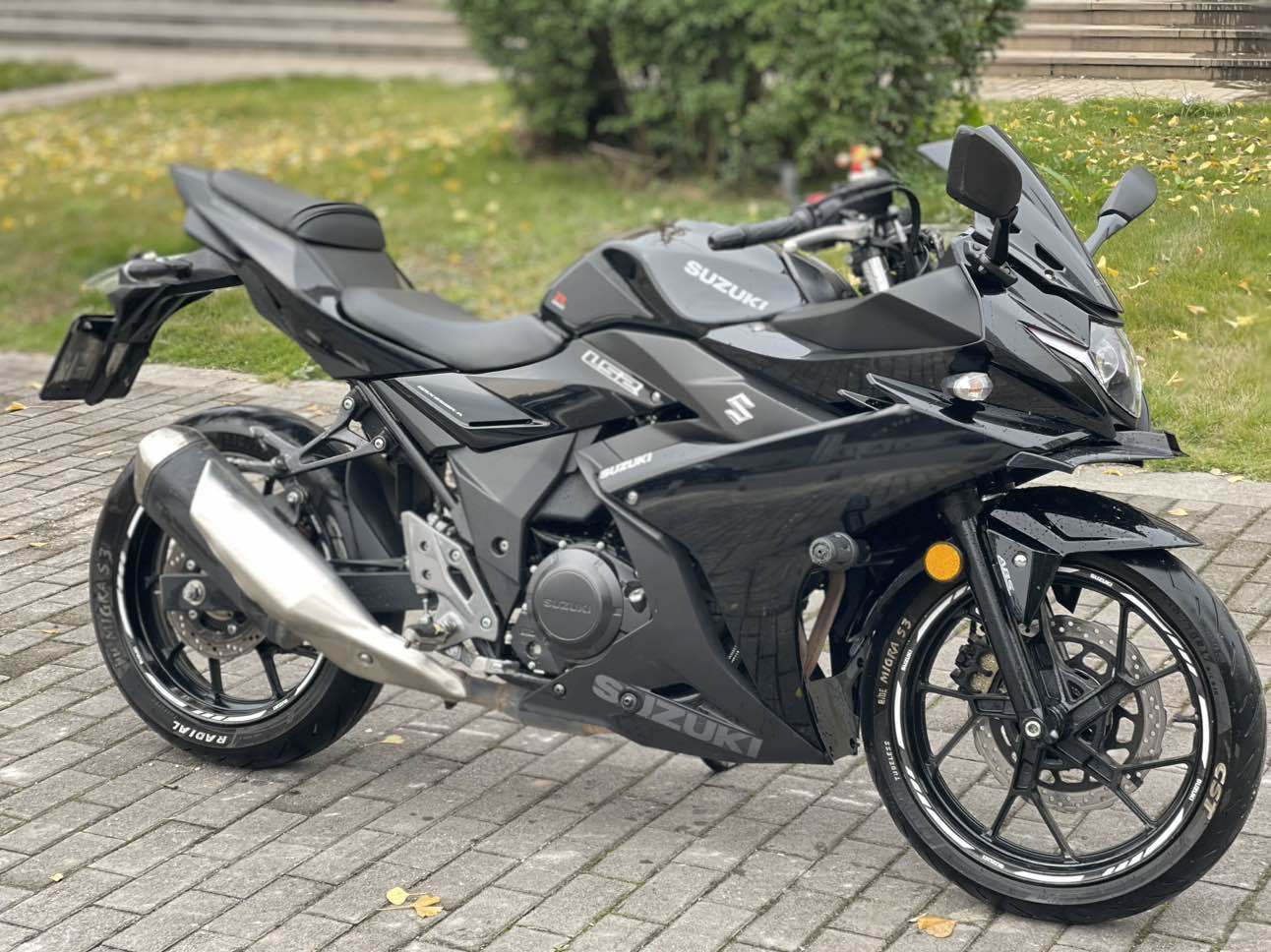 豪爵铃木 GSX250R