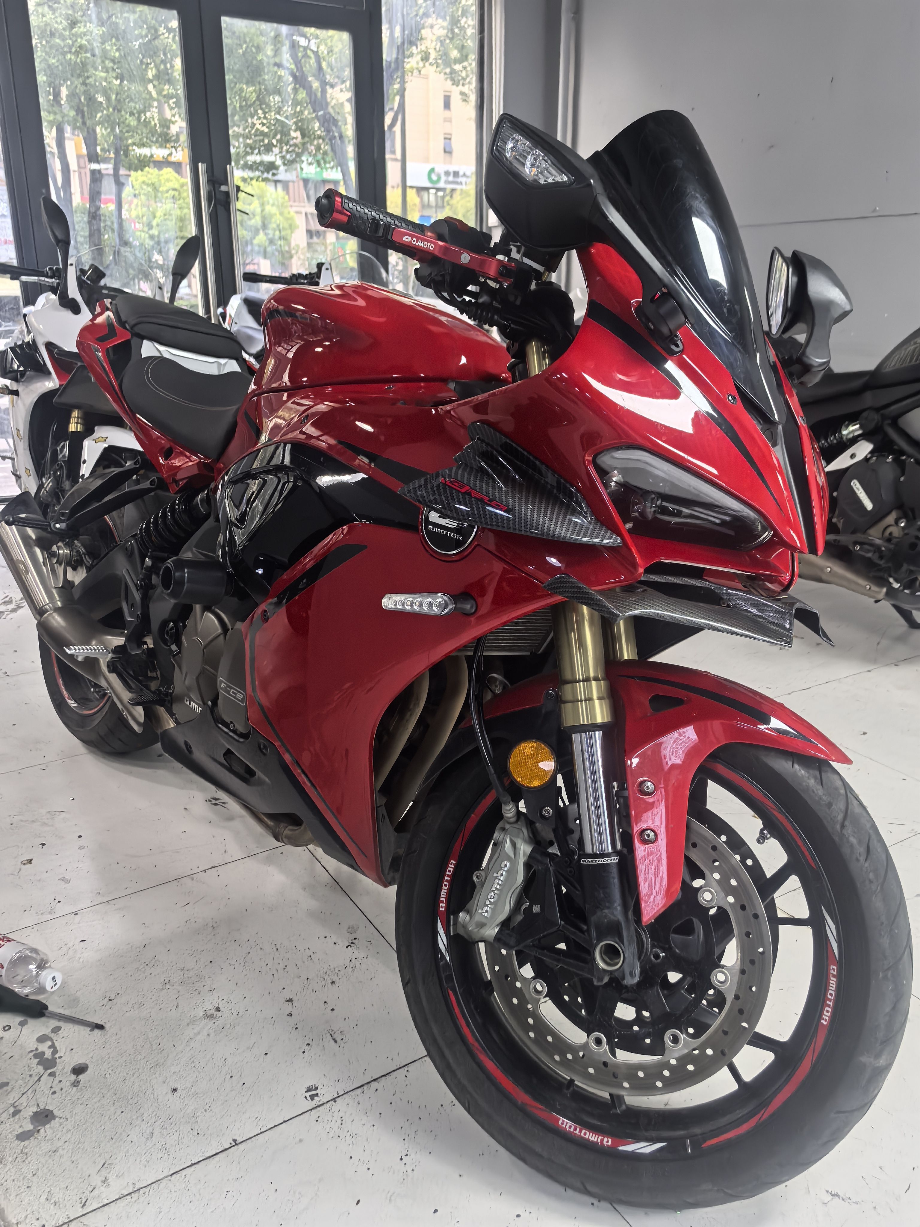 QJMOTOR 赛600