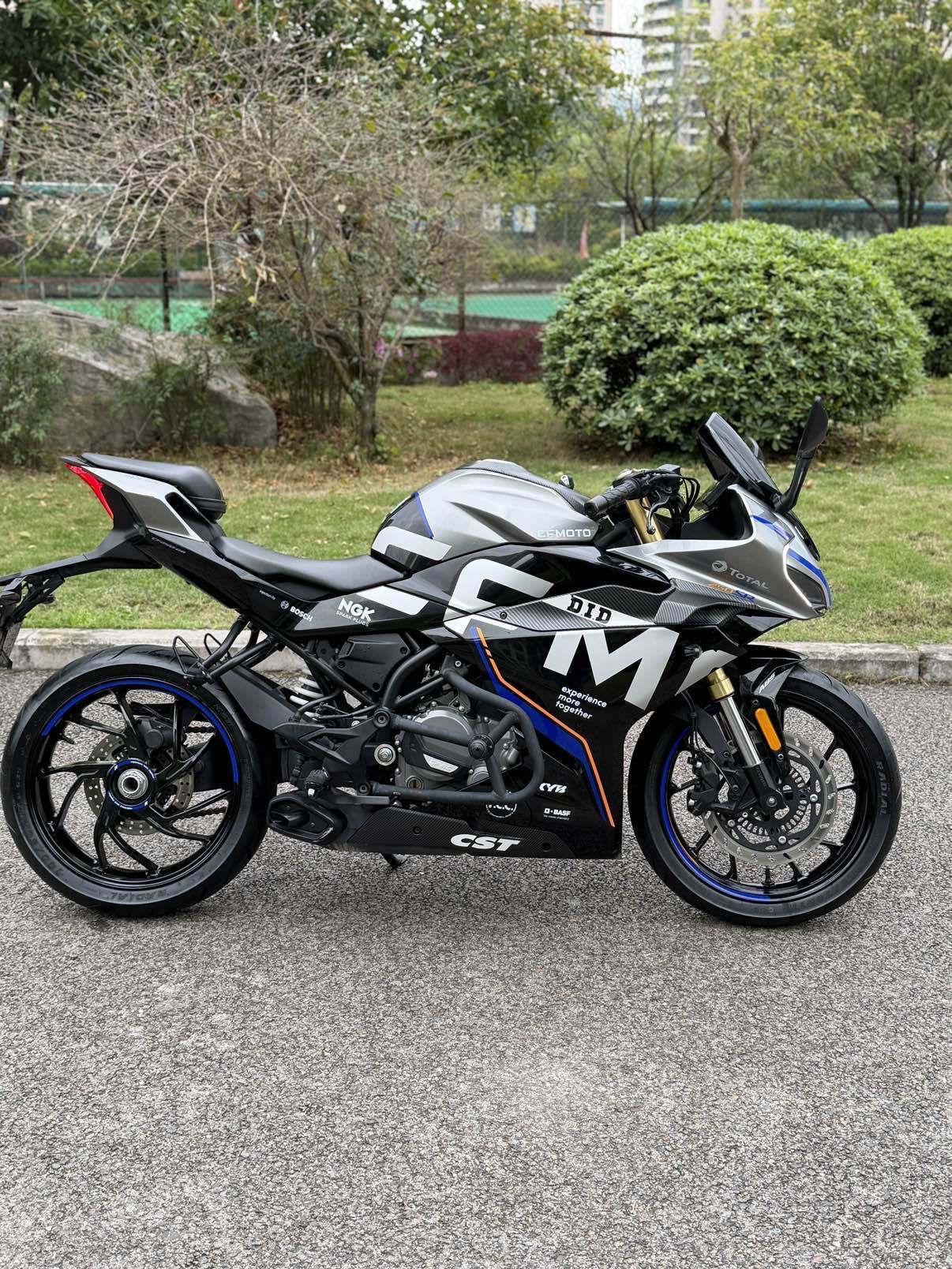 春风 250SR