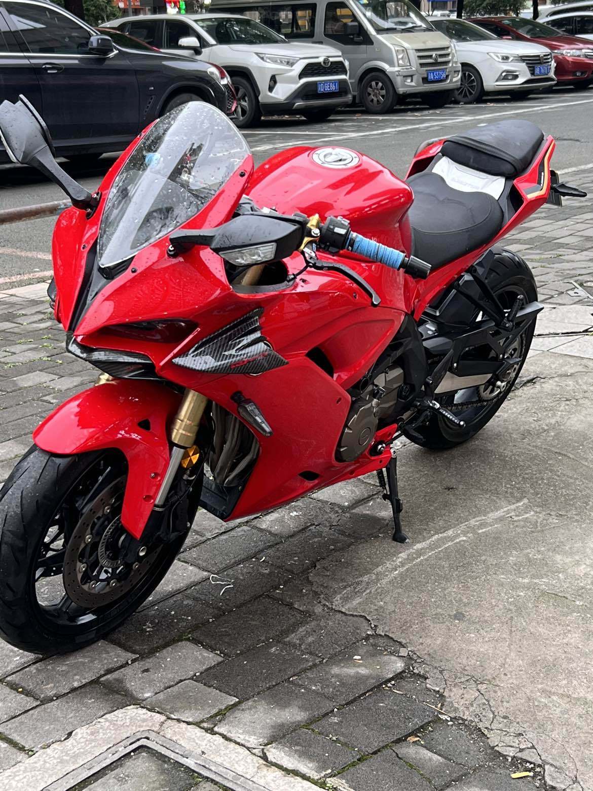 QJMOTOR 赛600