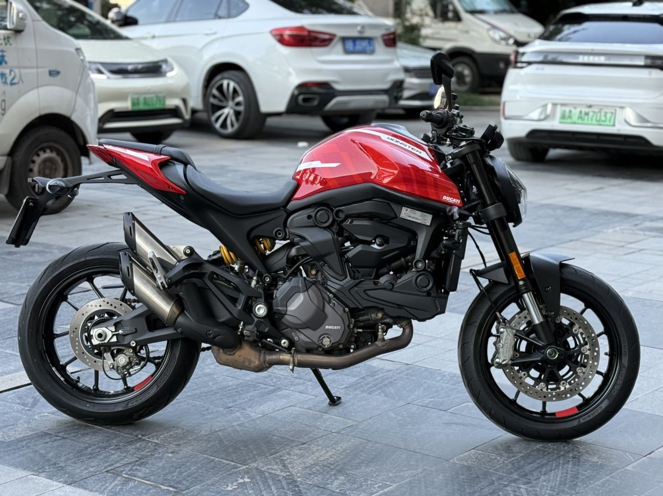 杜卡迪 Monster 950