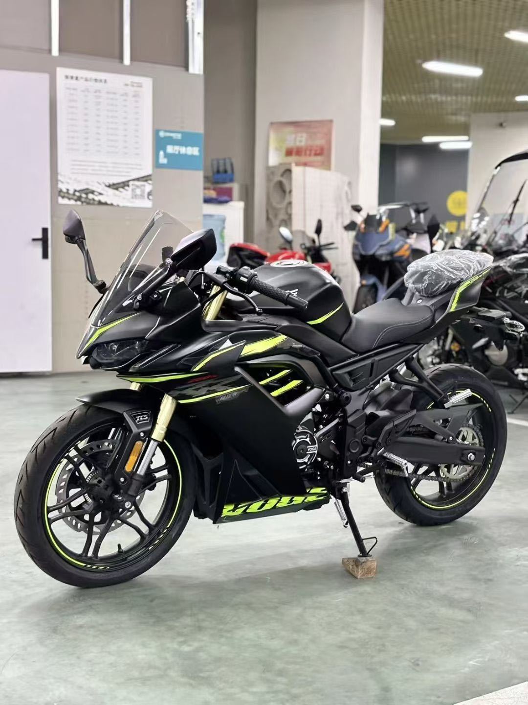 无极 250RR