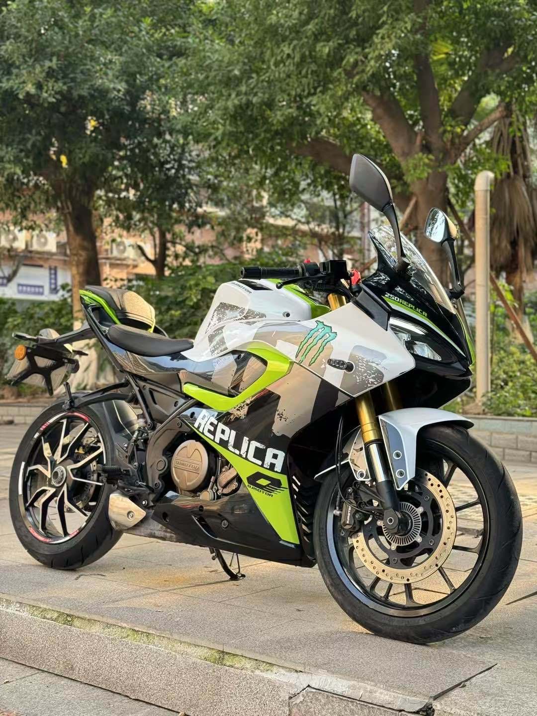 QJMOTOR 赛250