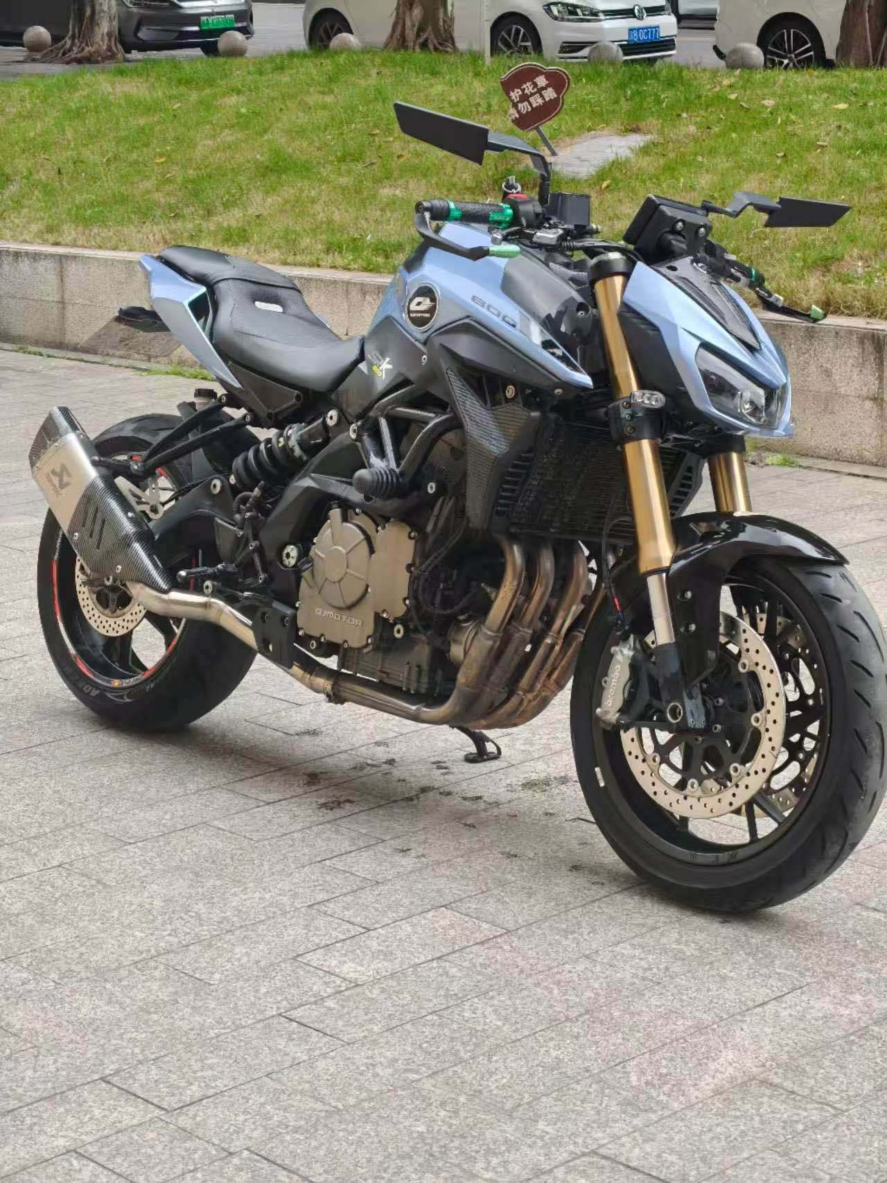 QJMOTOR 追600