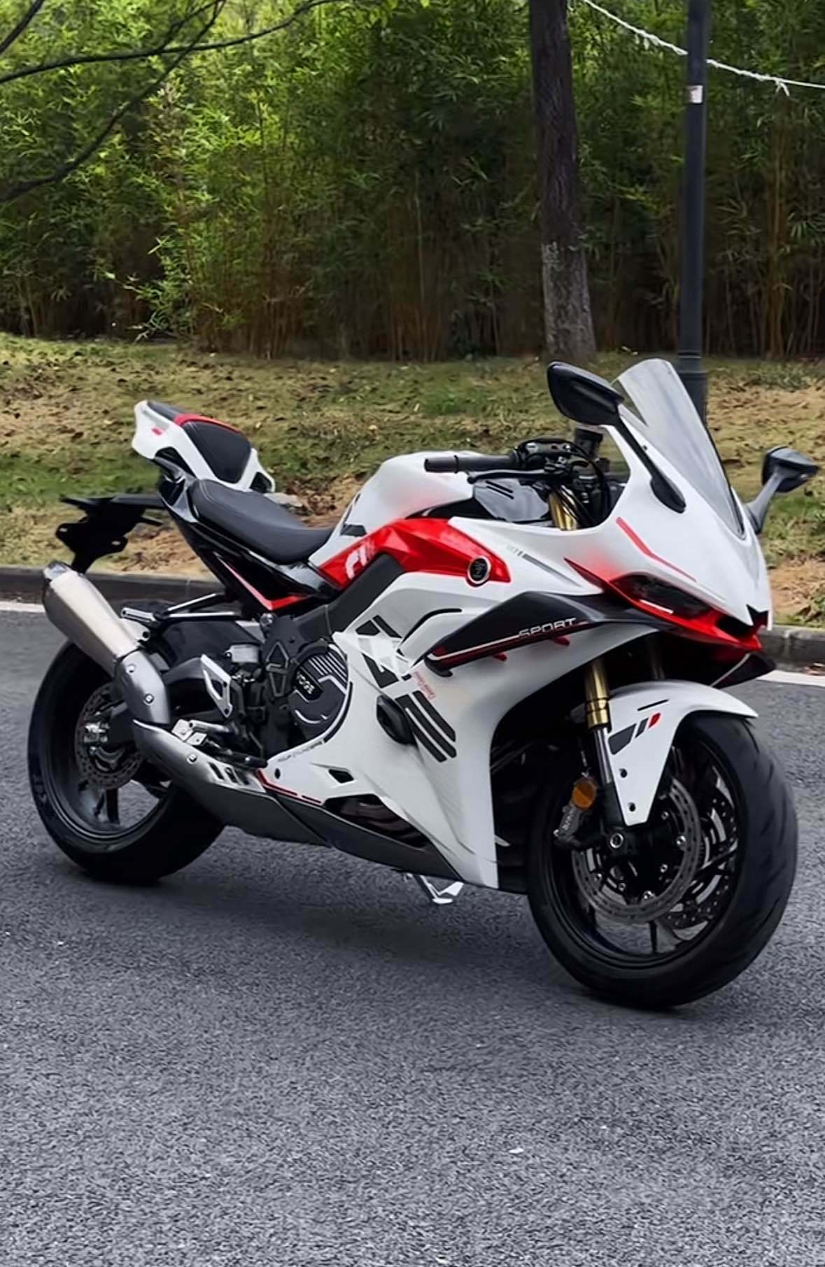 无极 RR660