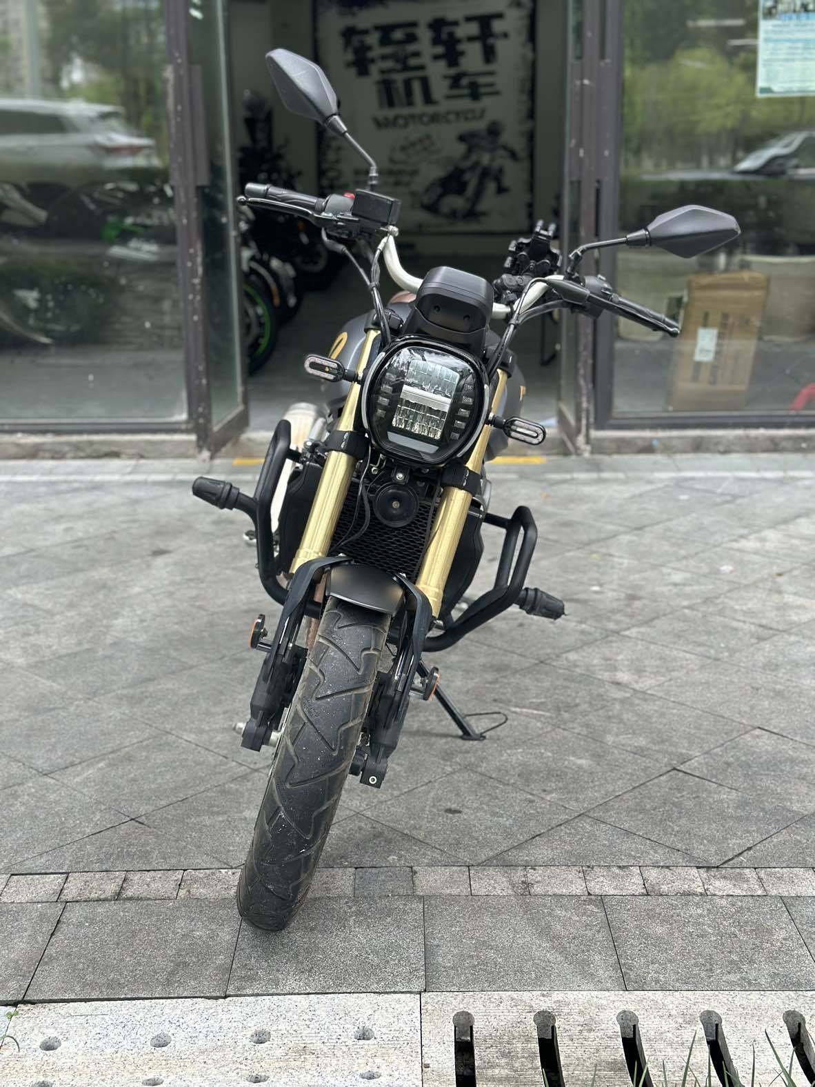 无极 300AC