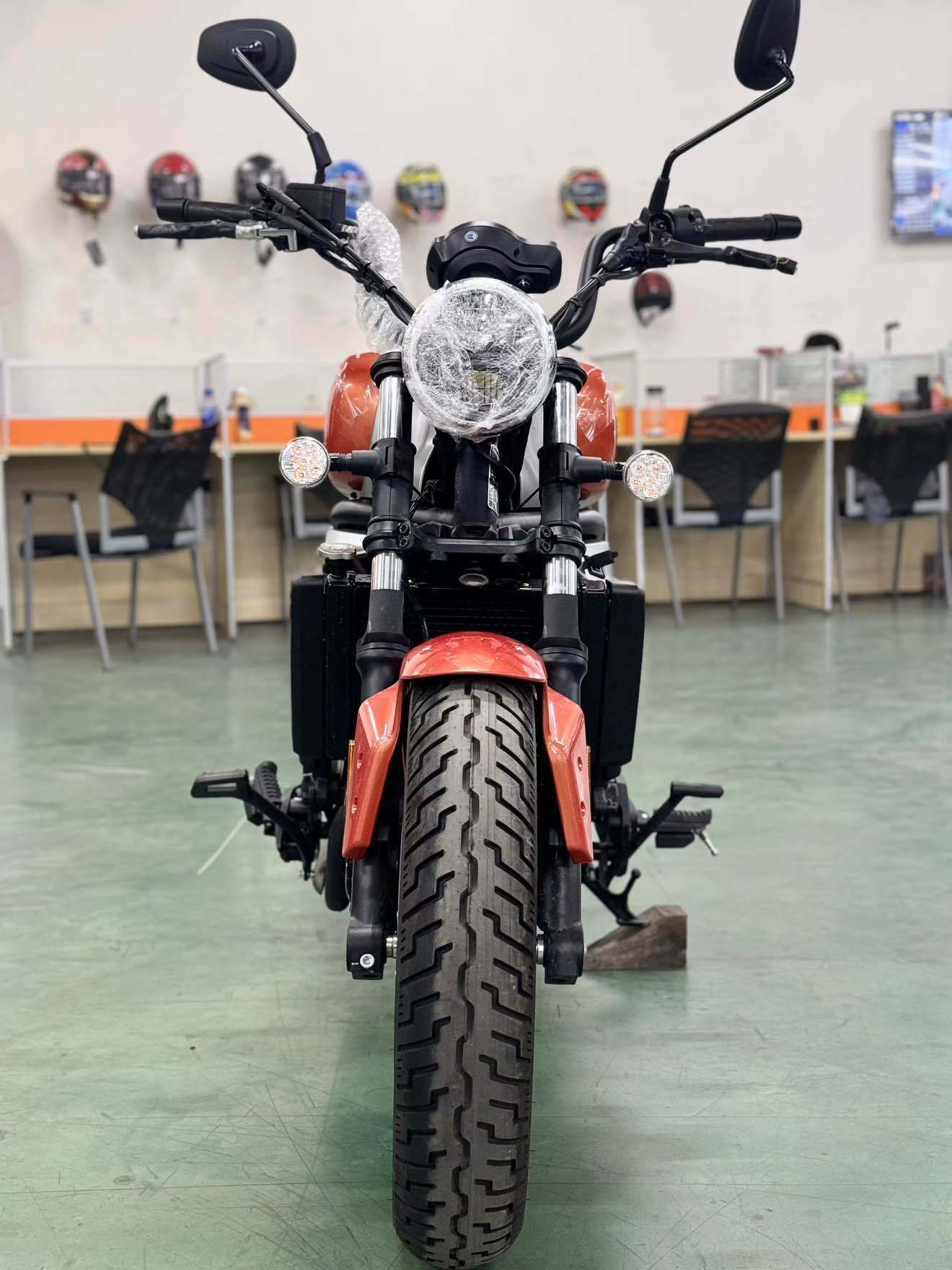 QJMOTOR 闪500S