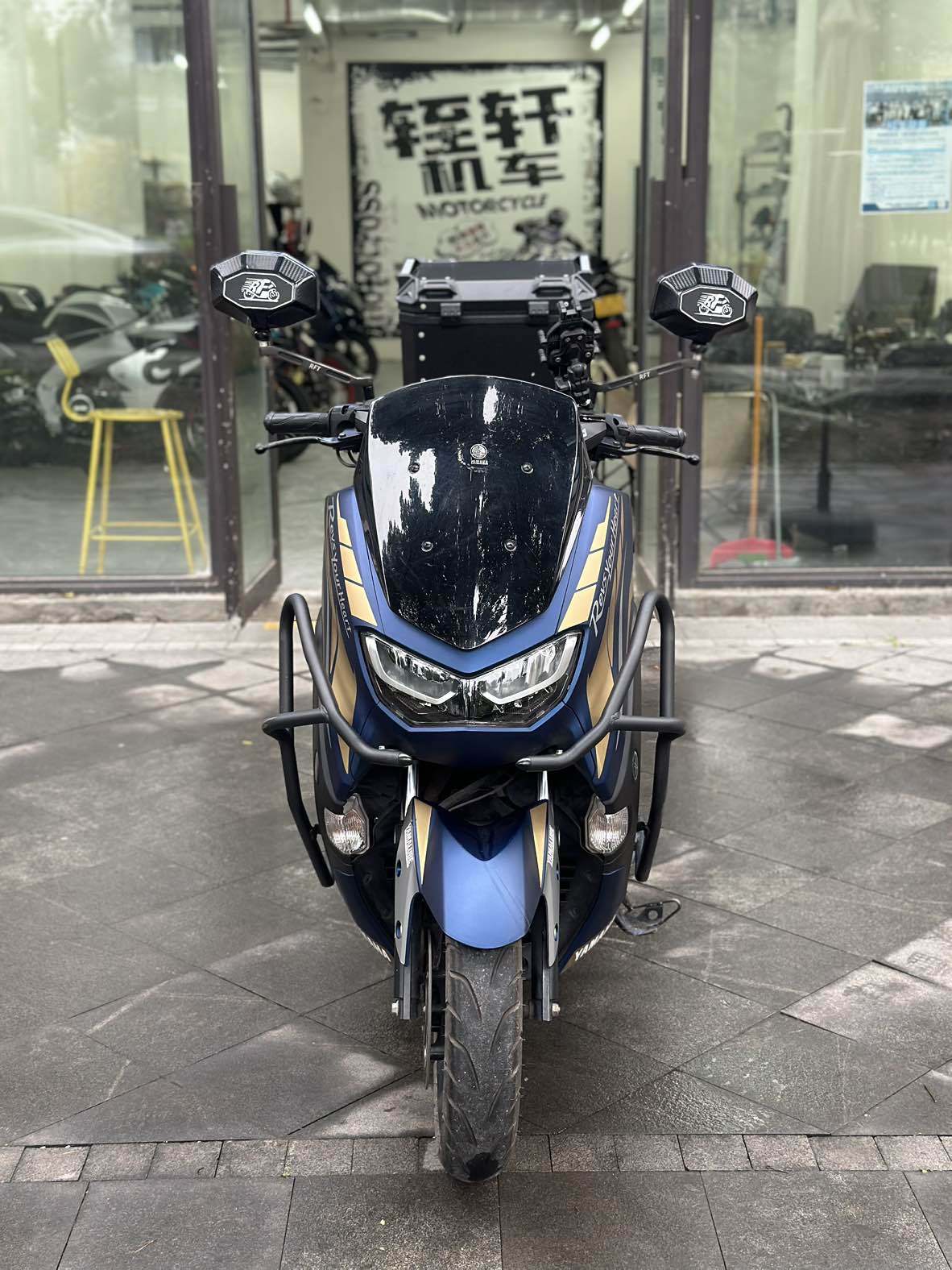 雅马哈 NMAX