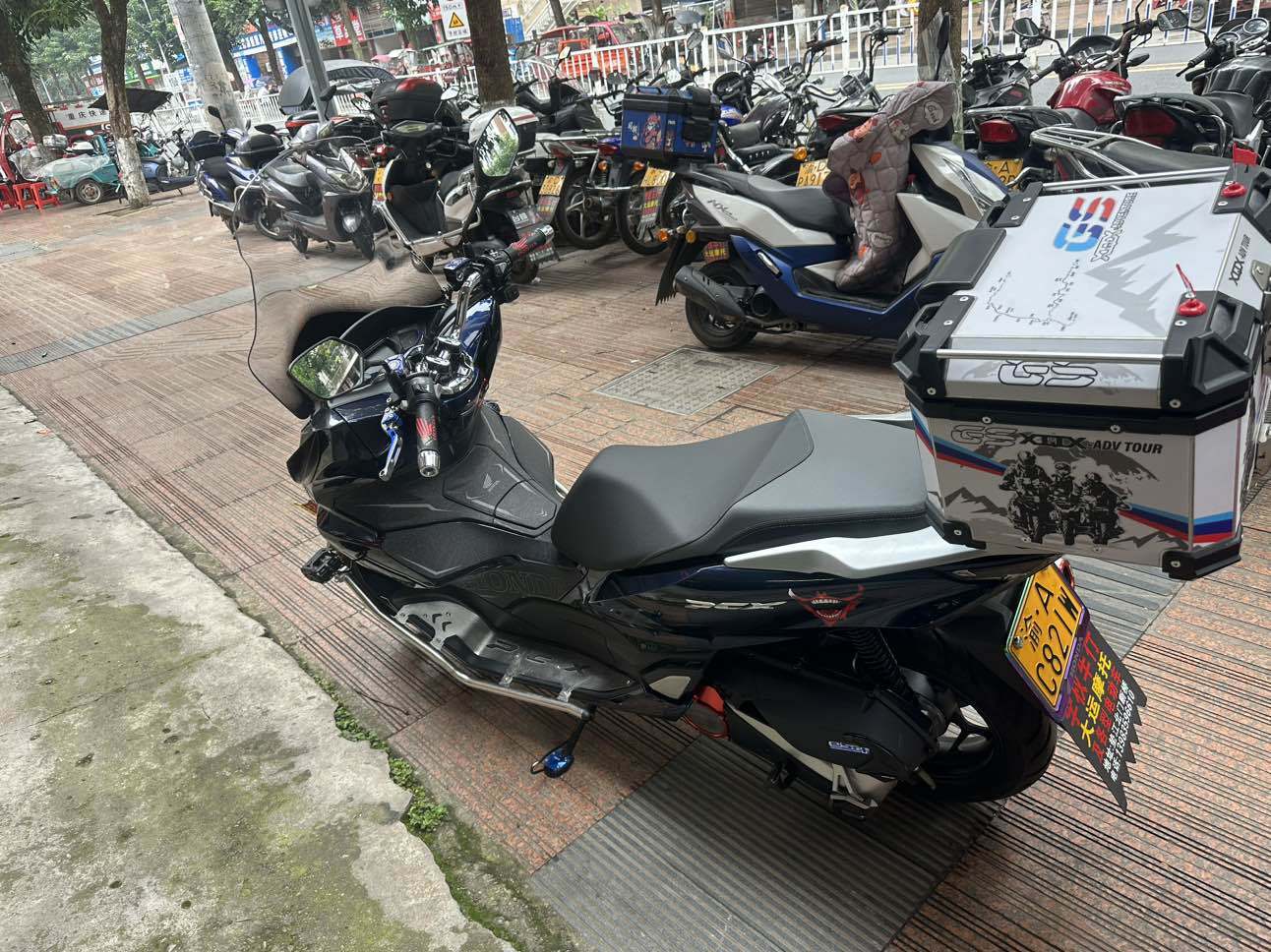 五羊本田 PCX