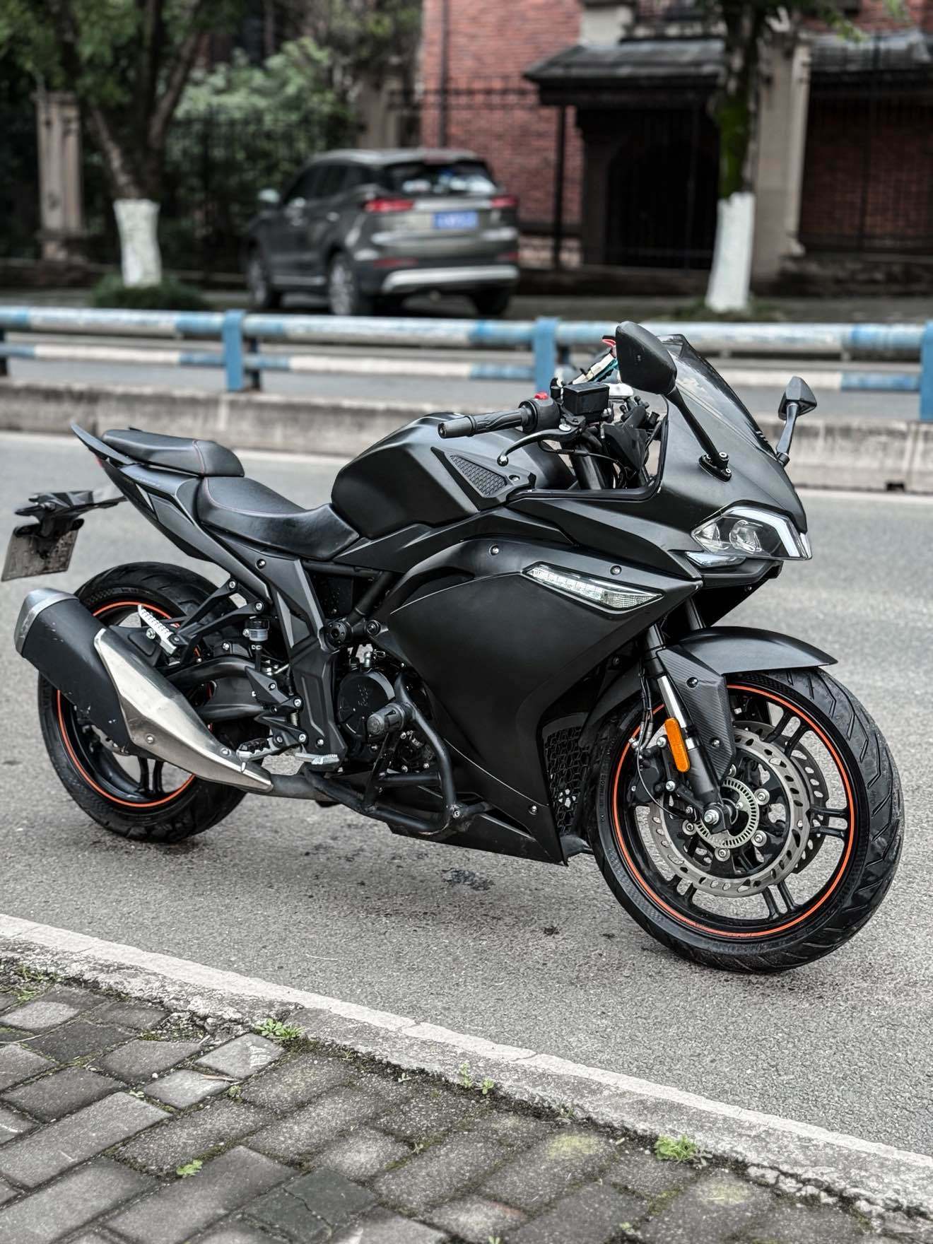 无极 300RR