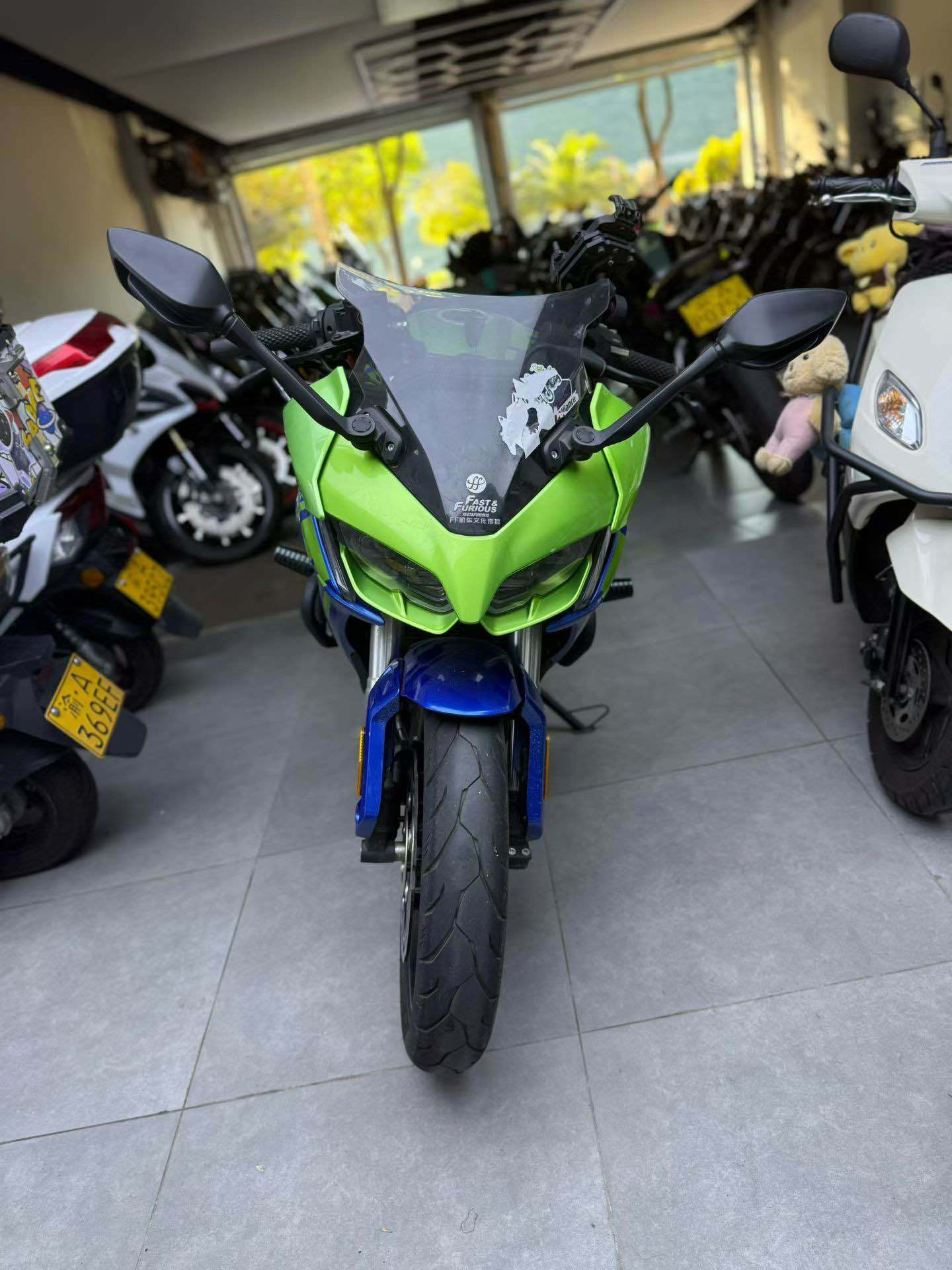 无极 250RR