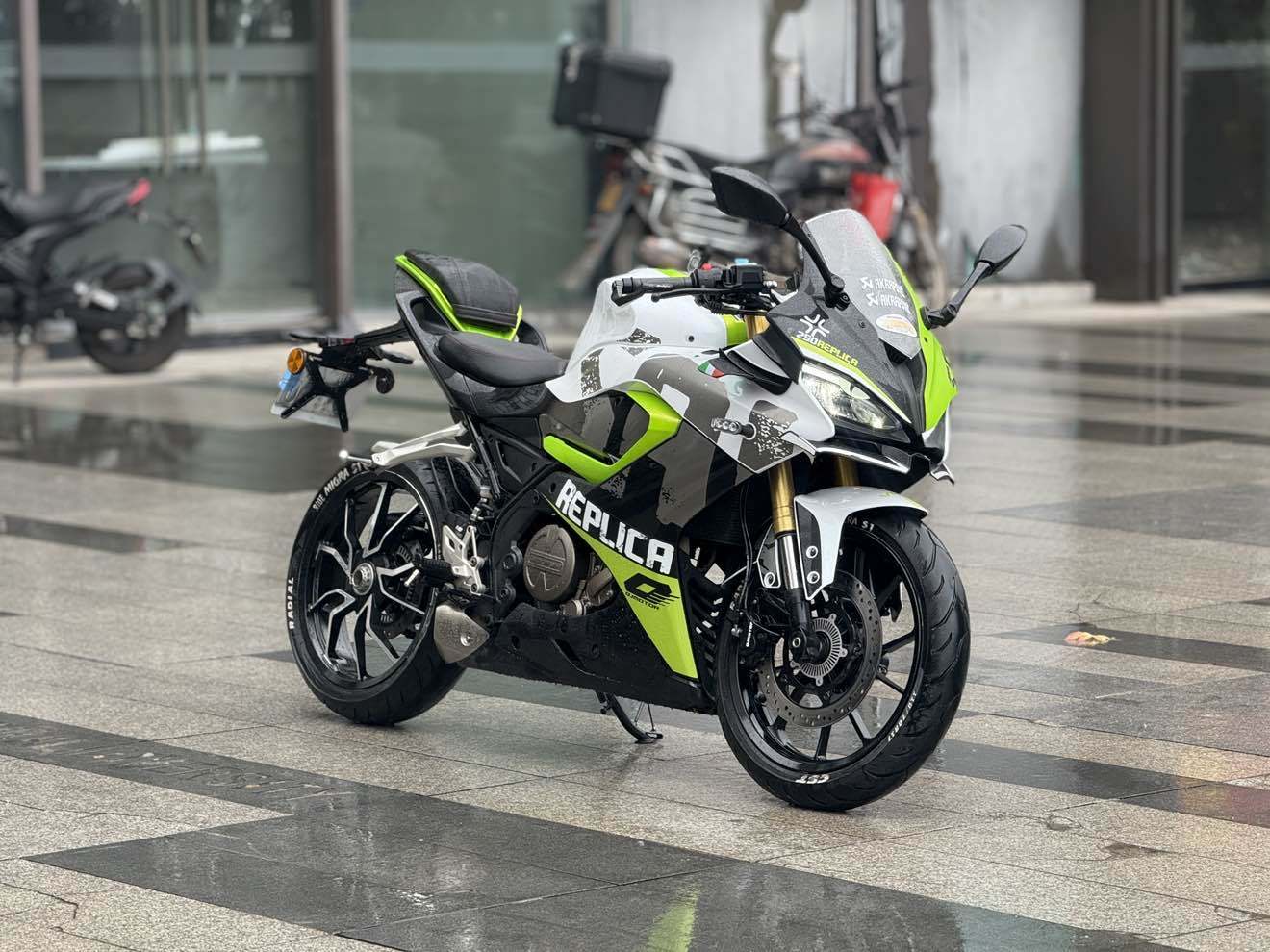 QJMOTOR 赛250