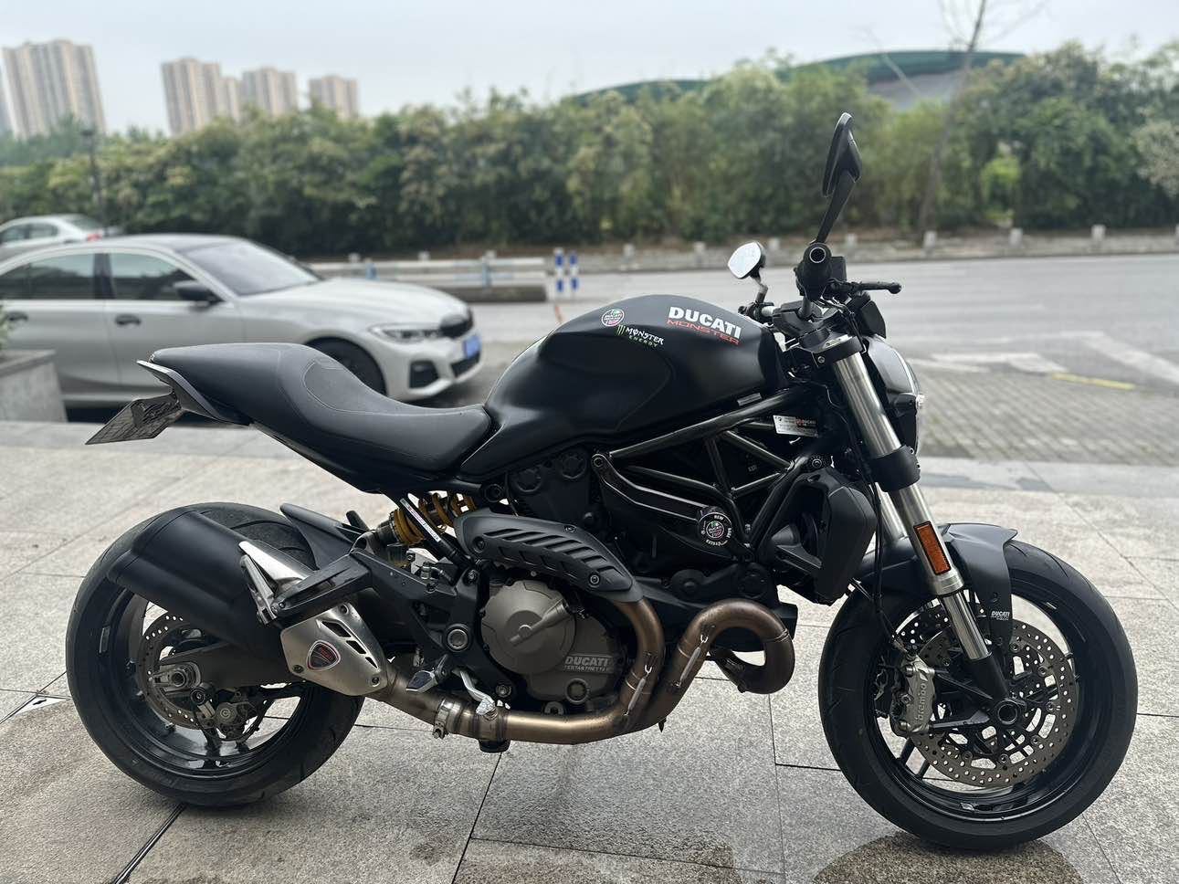 杜卡迪 Monster 821