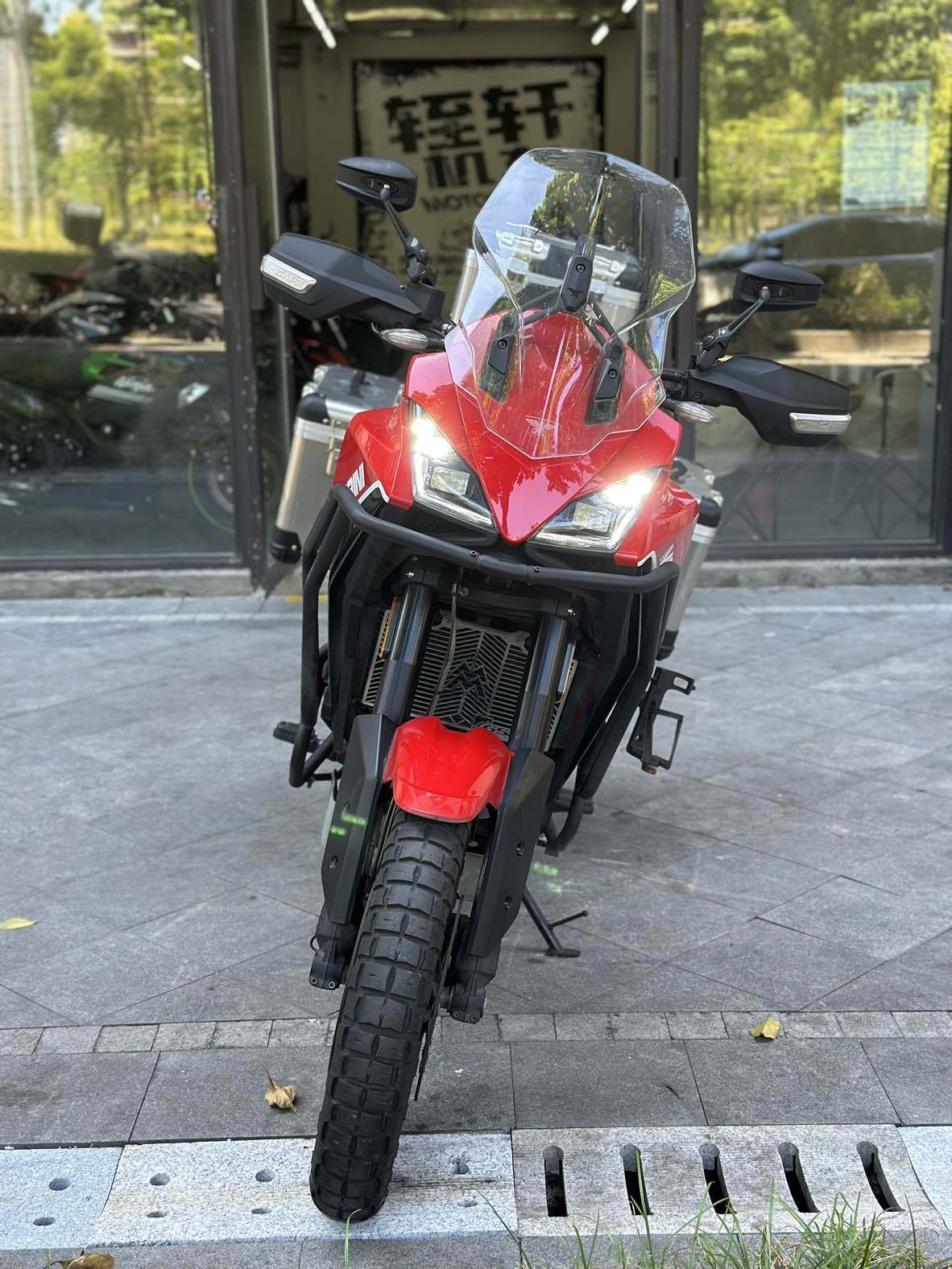 摩托莫里尼 X-Cape 650