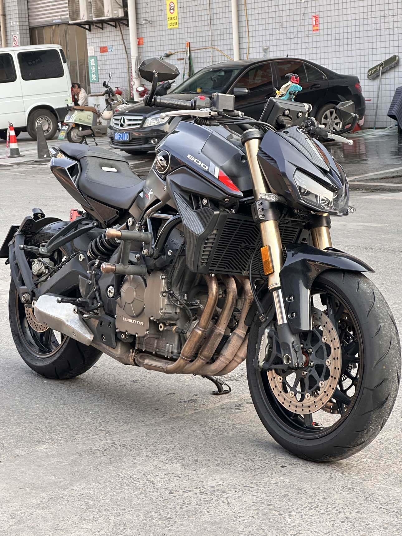 QJMOTOR 追600