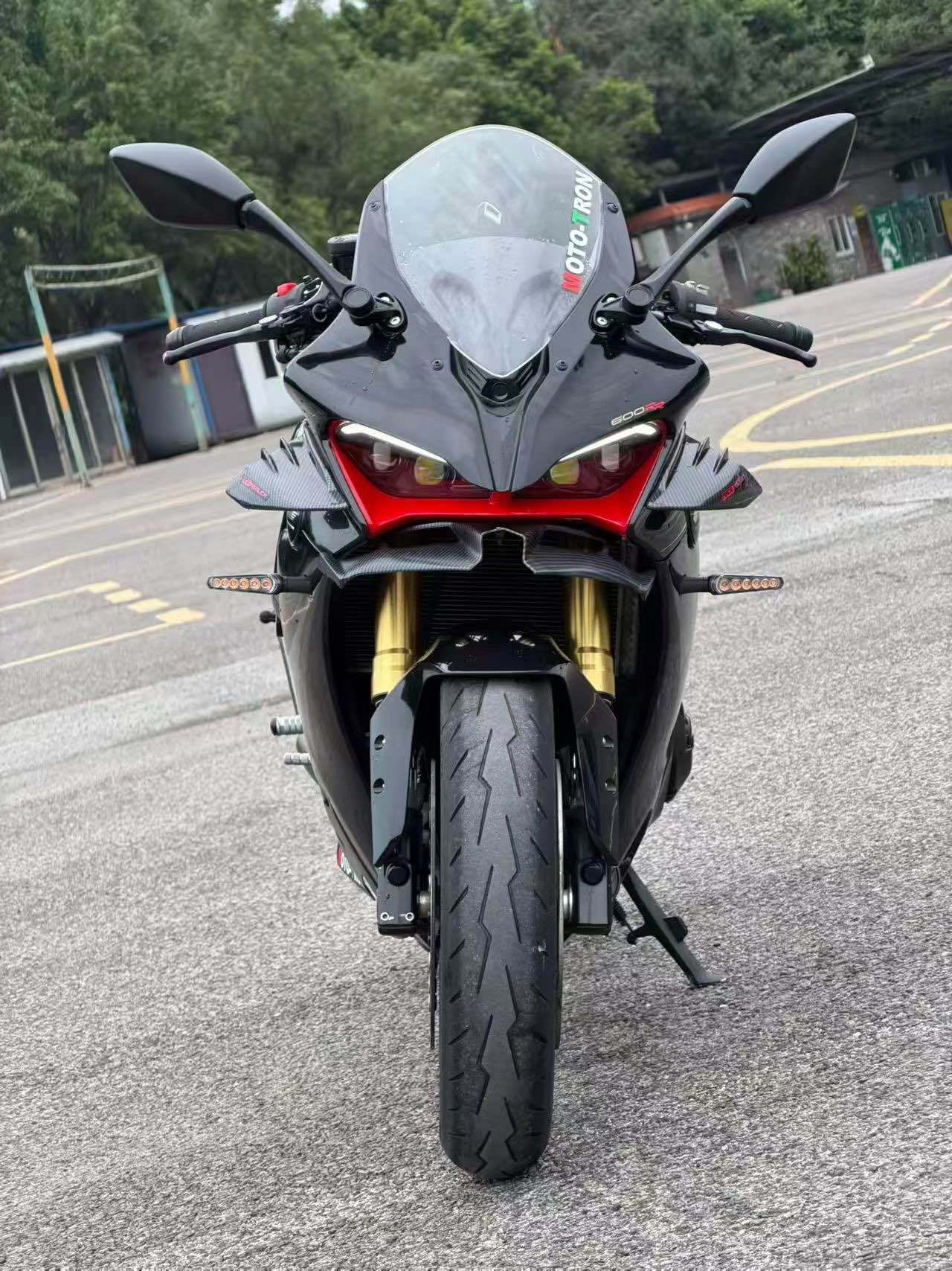 QJMOTOR 赛600