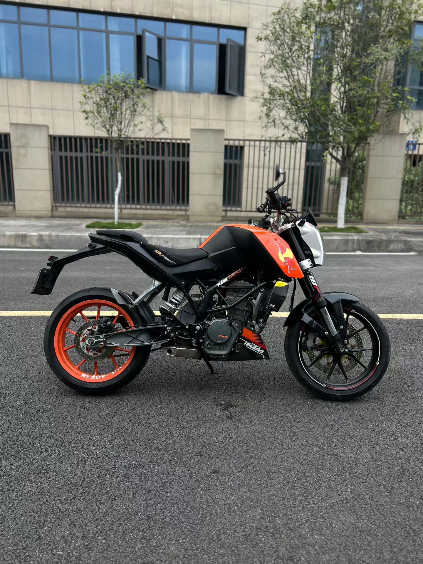 KTMR2R 200 Duke