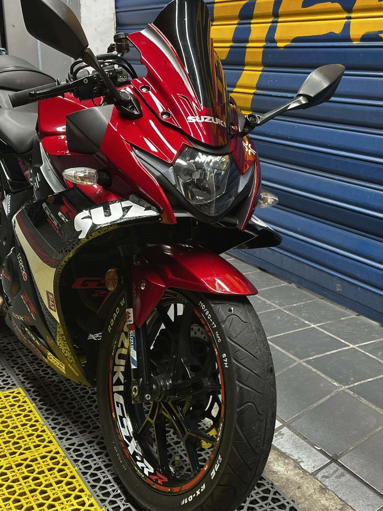 豪爵铃木 GSX250R