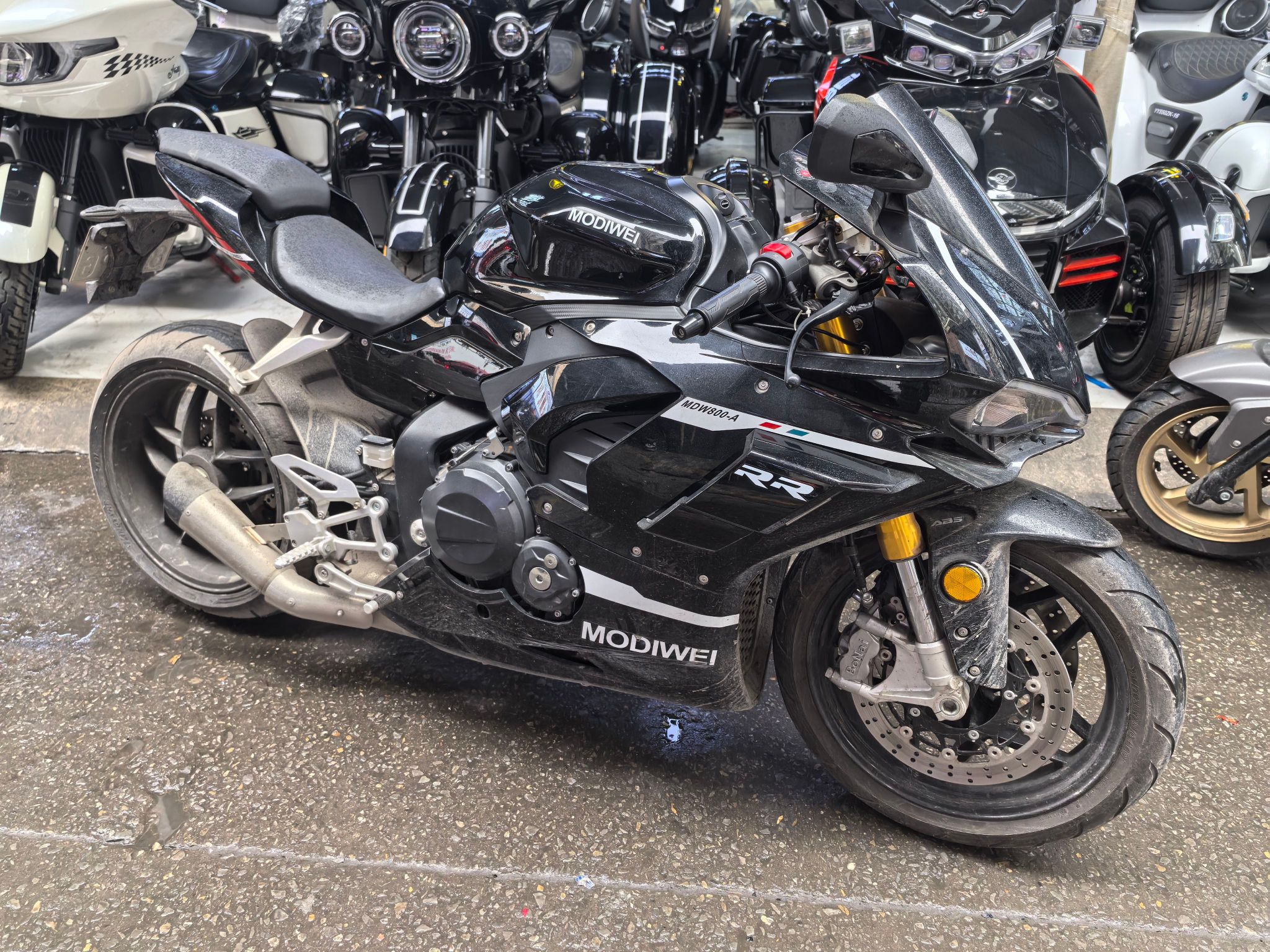 摩迪威 800RR
