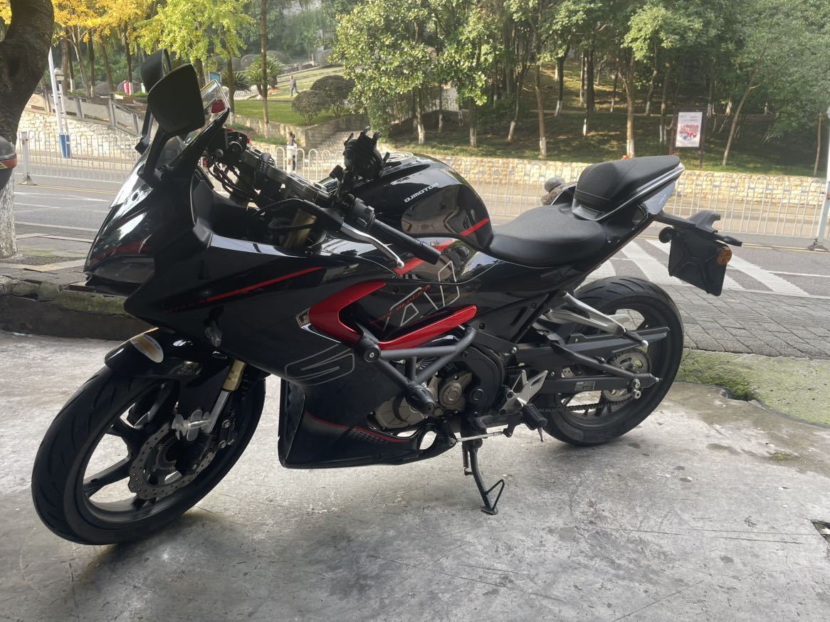 QJMOTOR 赛150