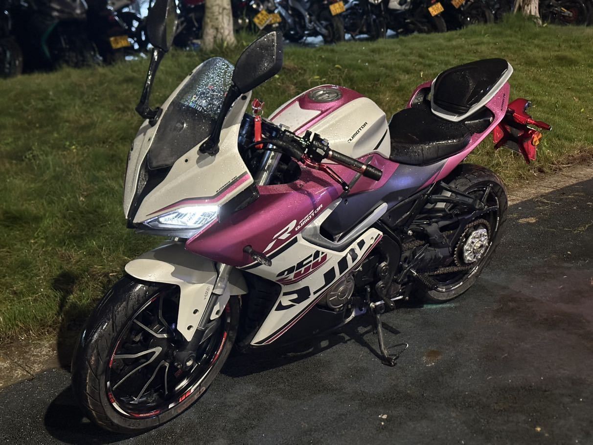 QJMOTOR 赛250