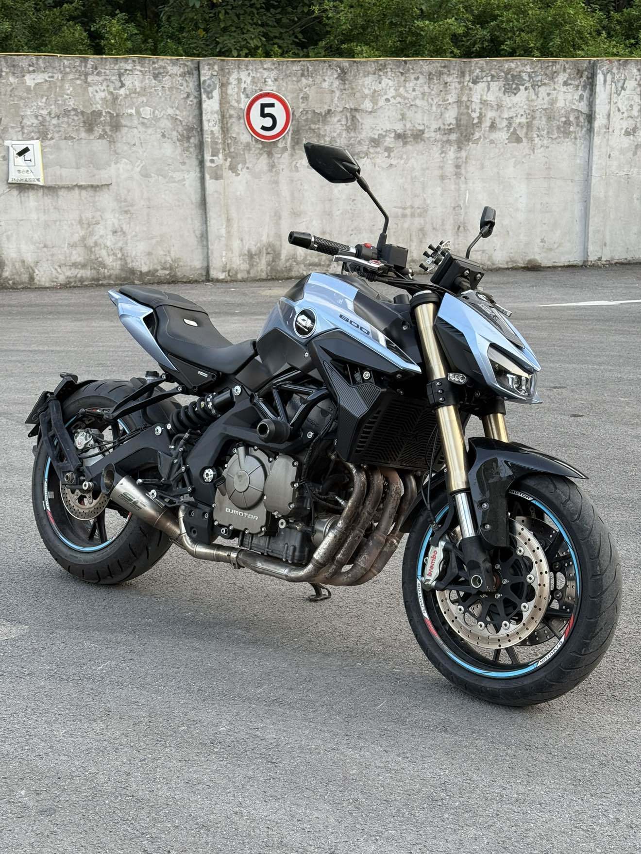 QJMOTOR 追600