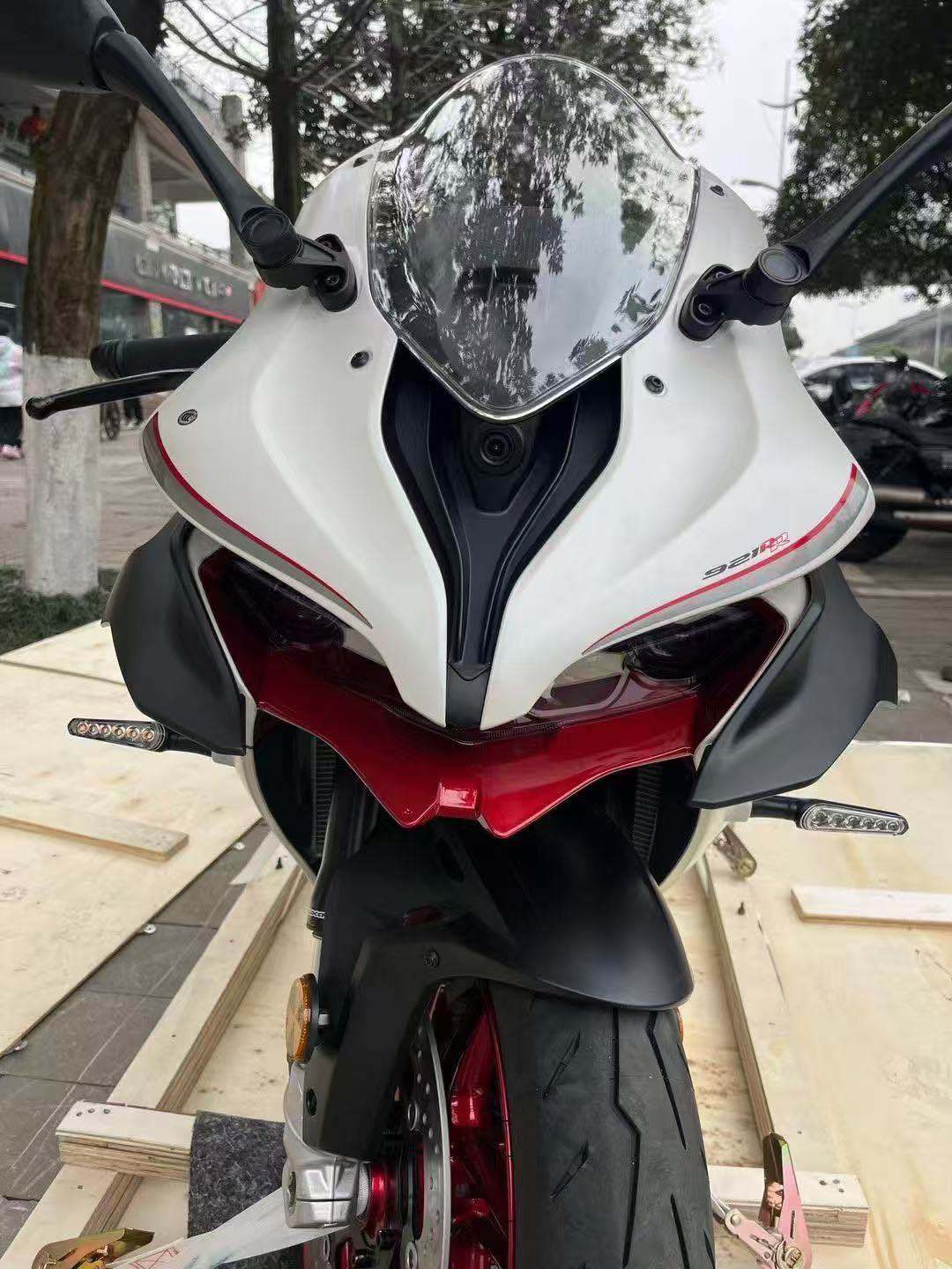 QJMOTOR QJ900GS-8D