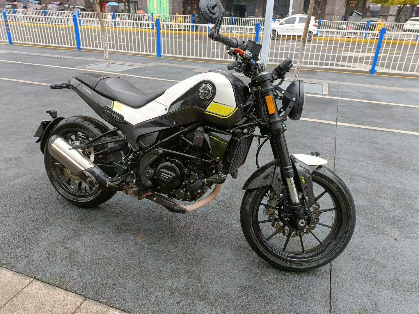 贝纳利 幼狮 Leoncino 250