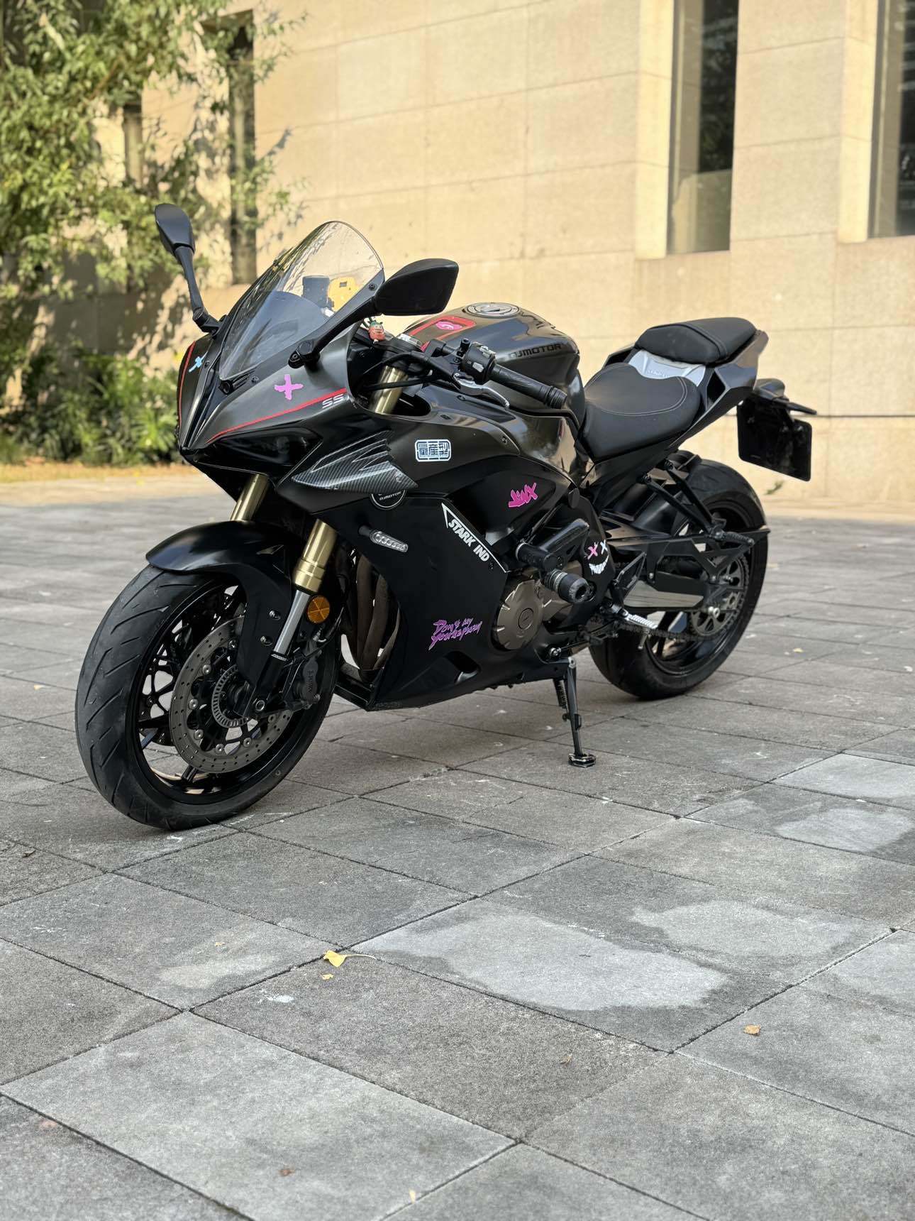 QJMOTOR 赛600