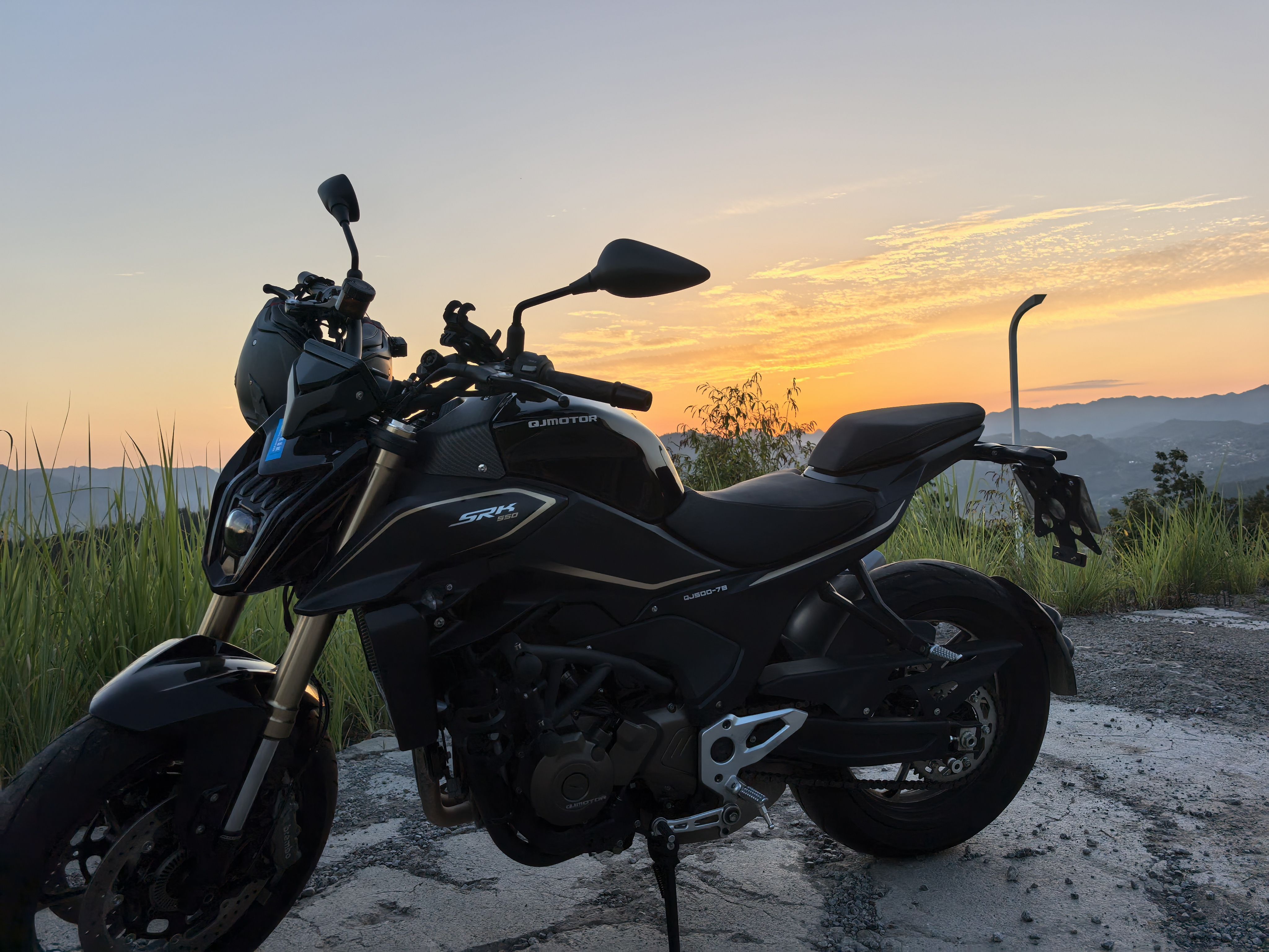 QJMOTOR 追550