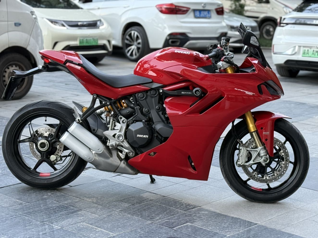 杜卡迪 SuperSport