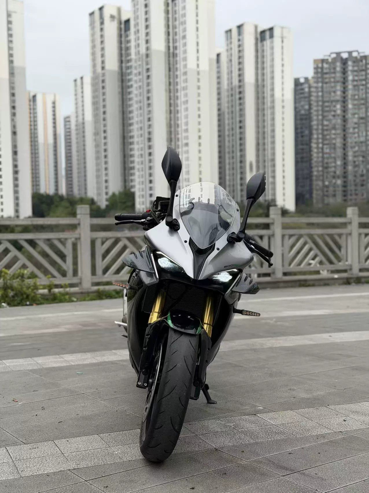 QJMOTOR 赛600