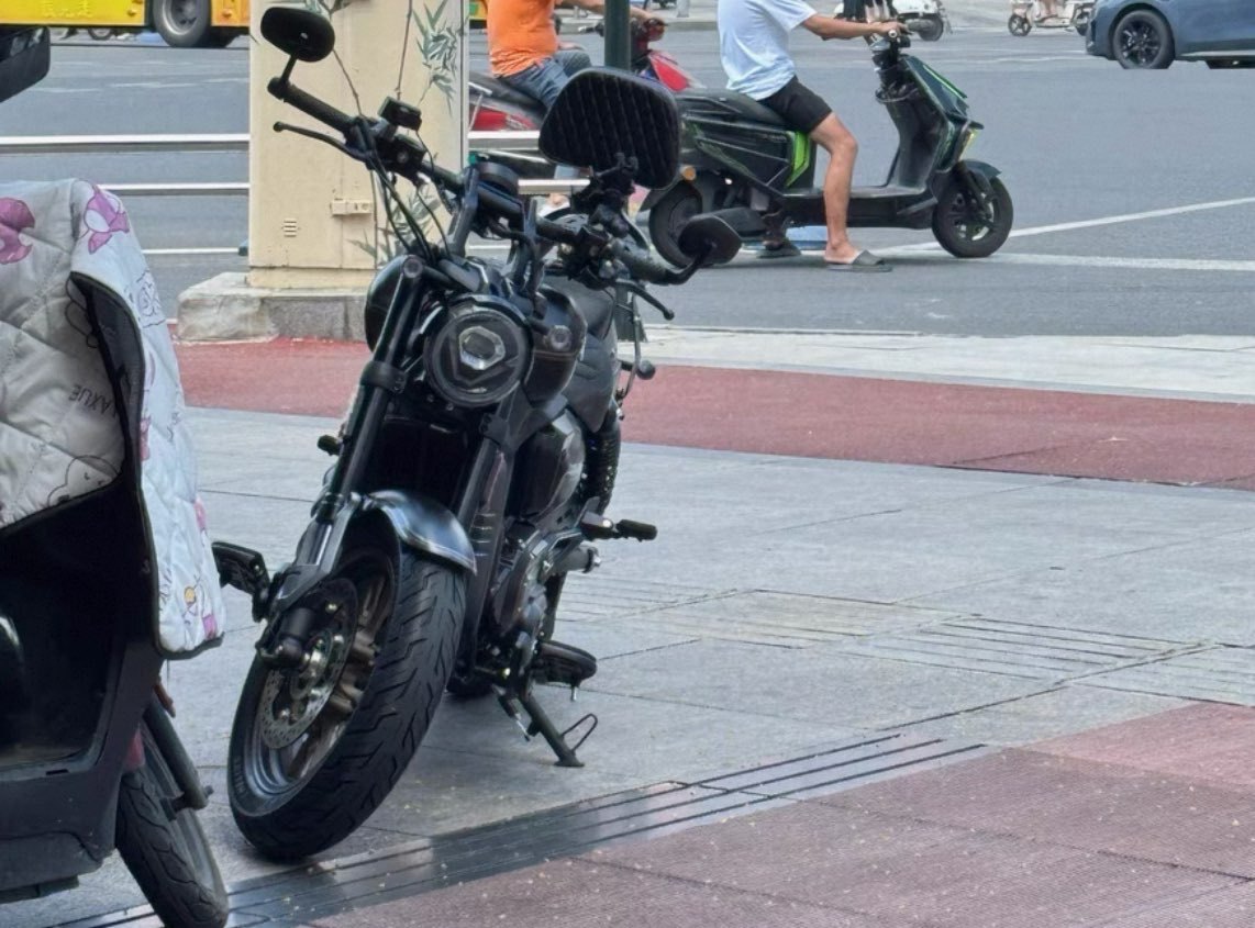 无极 CU250