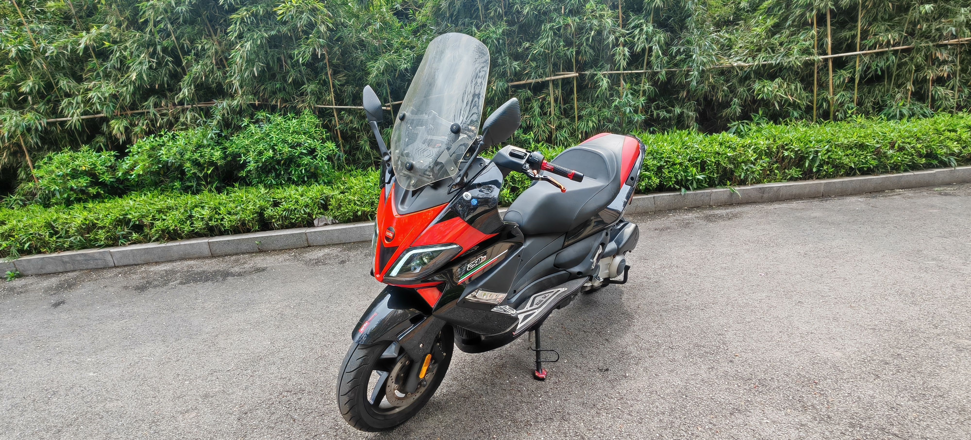 宗申阿普利亚 SR Max 250