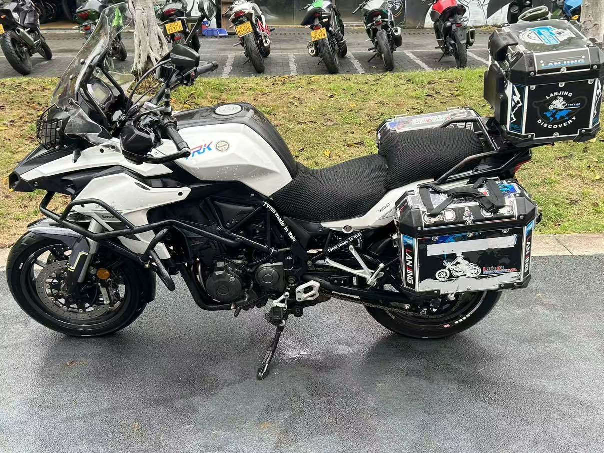 贝纳利 金鹏 TRK502