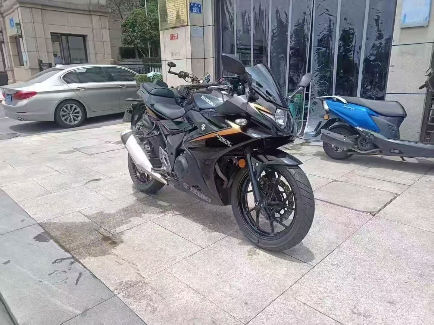 豪爵铃木 GSX250R