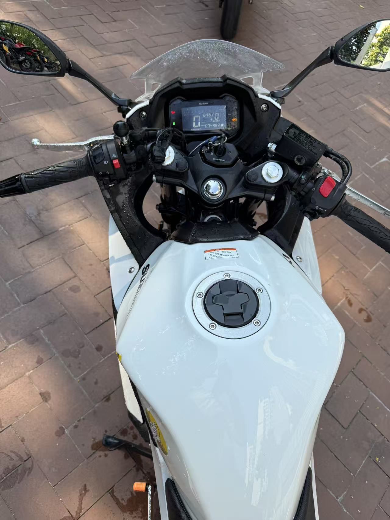 豪爵铃木 GSX250R