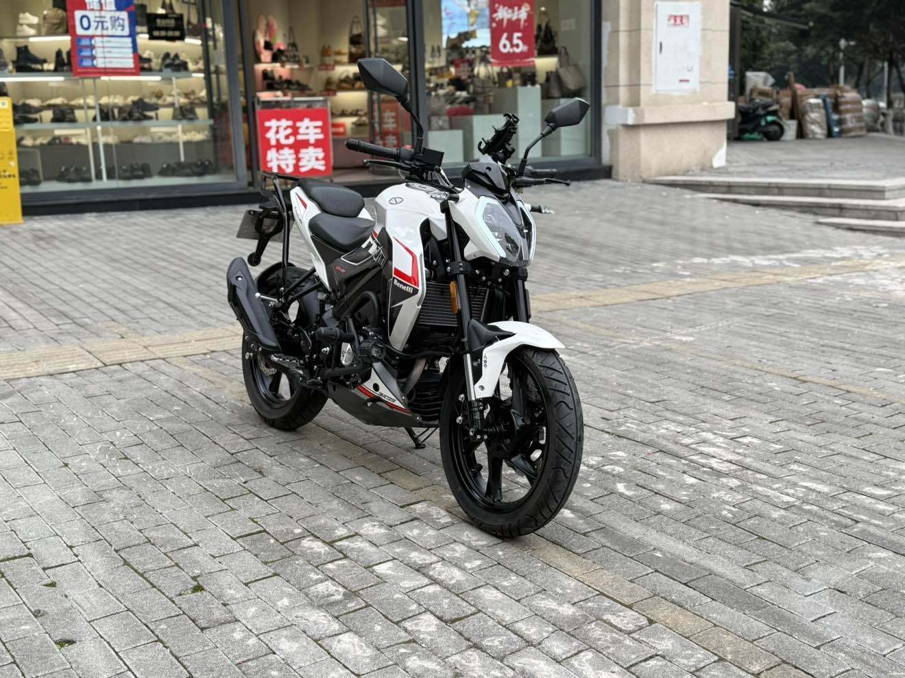 贝纳利 小迅龙 BN150S