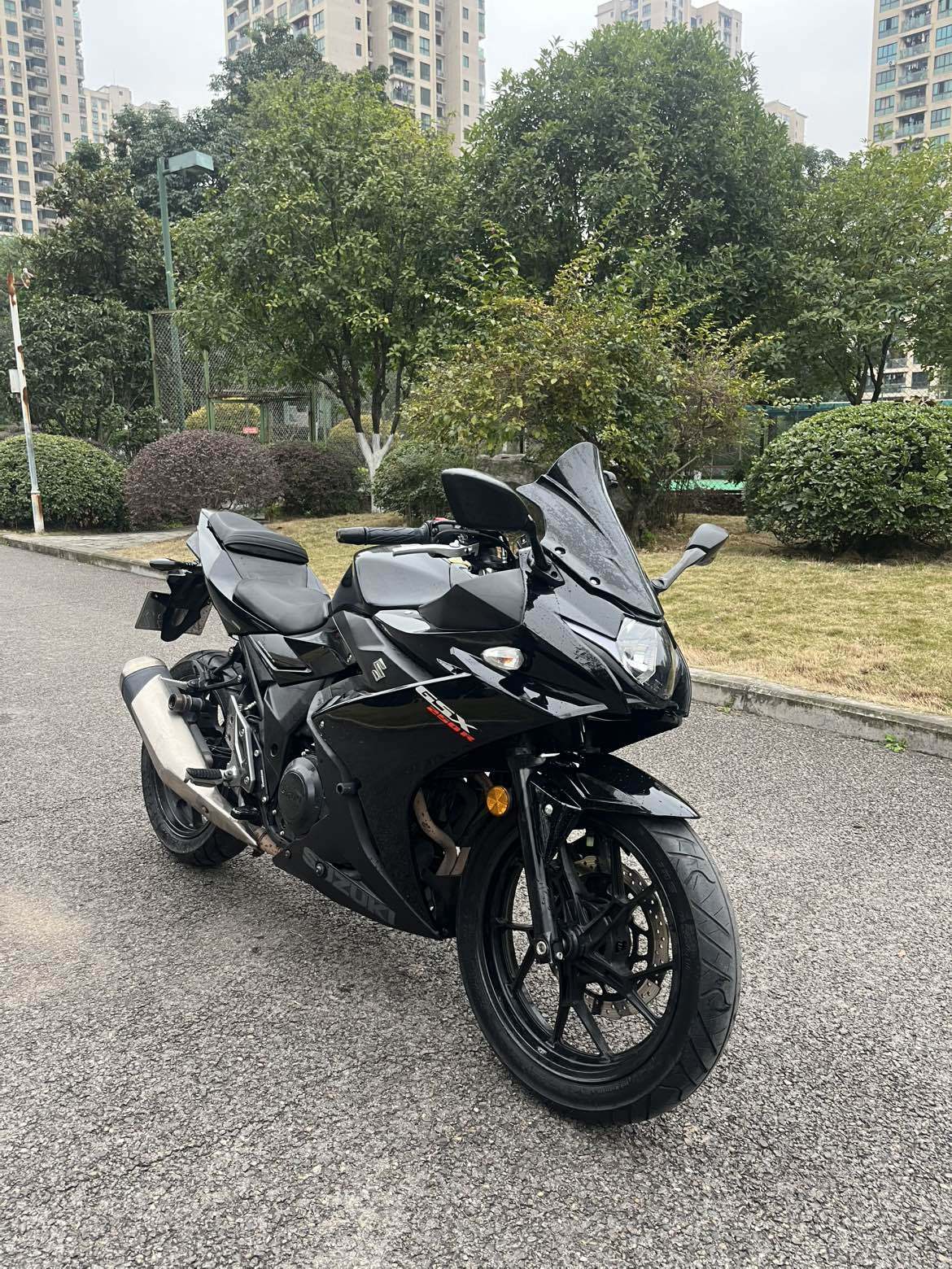 豪爵铃木 GSX250R
