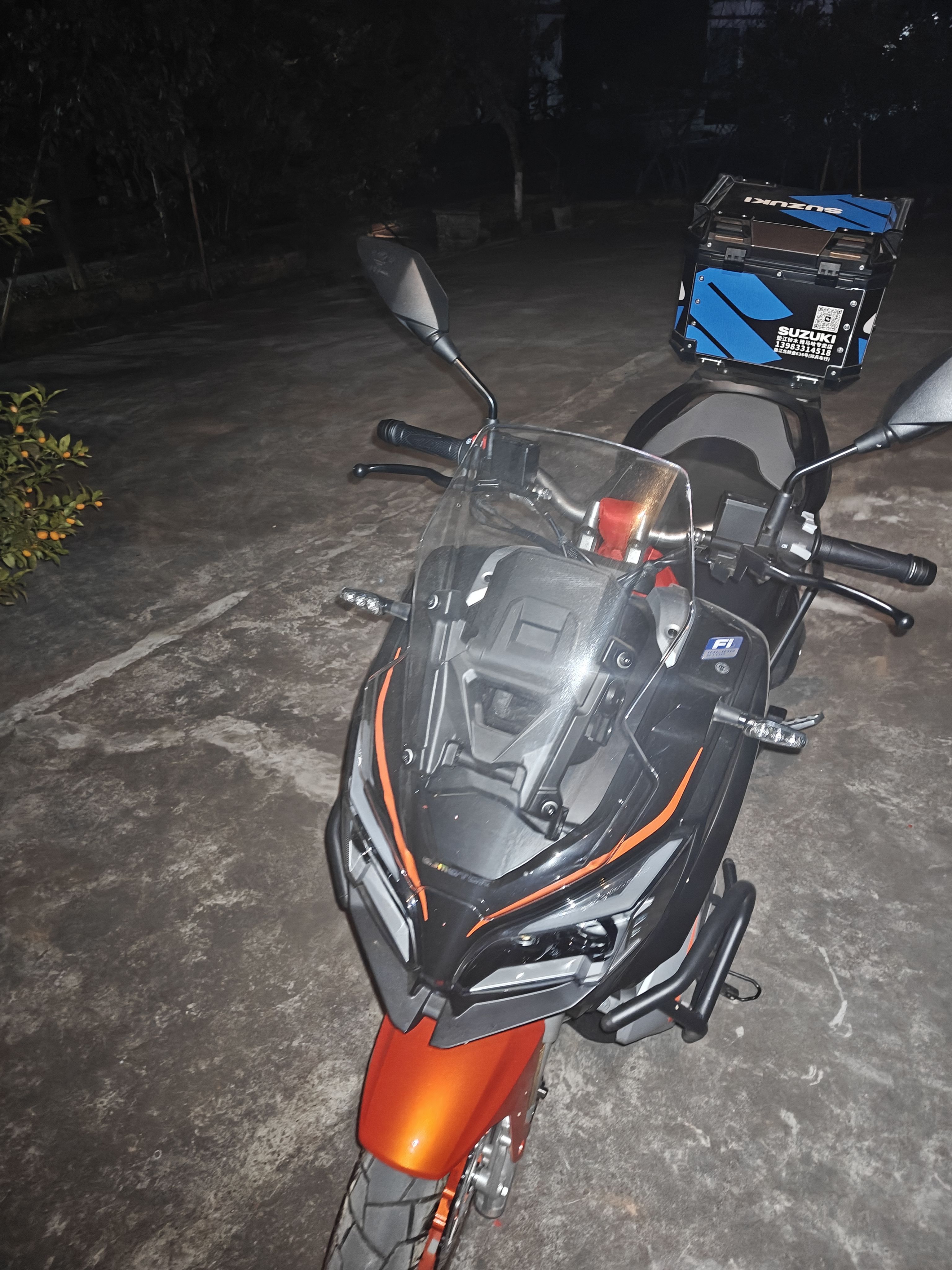 QJMOTOR 鸿150 ADV