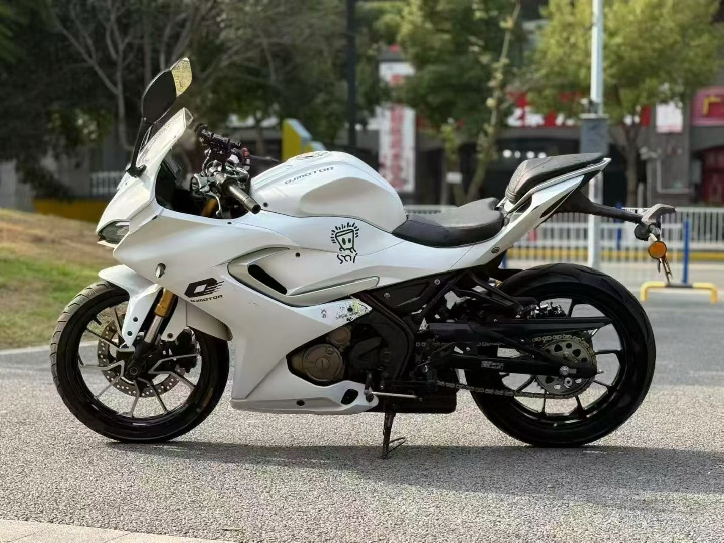 QJMOTOR 赛250