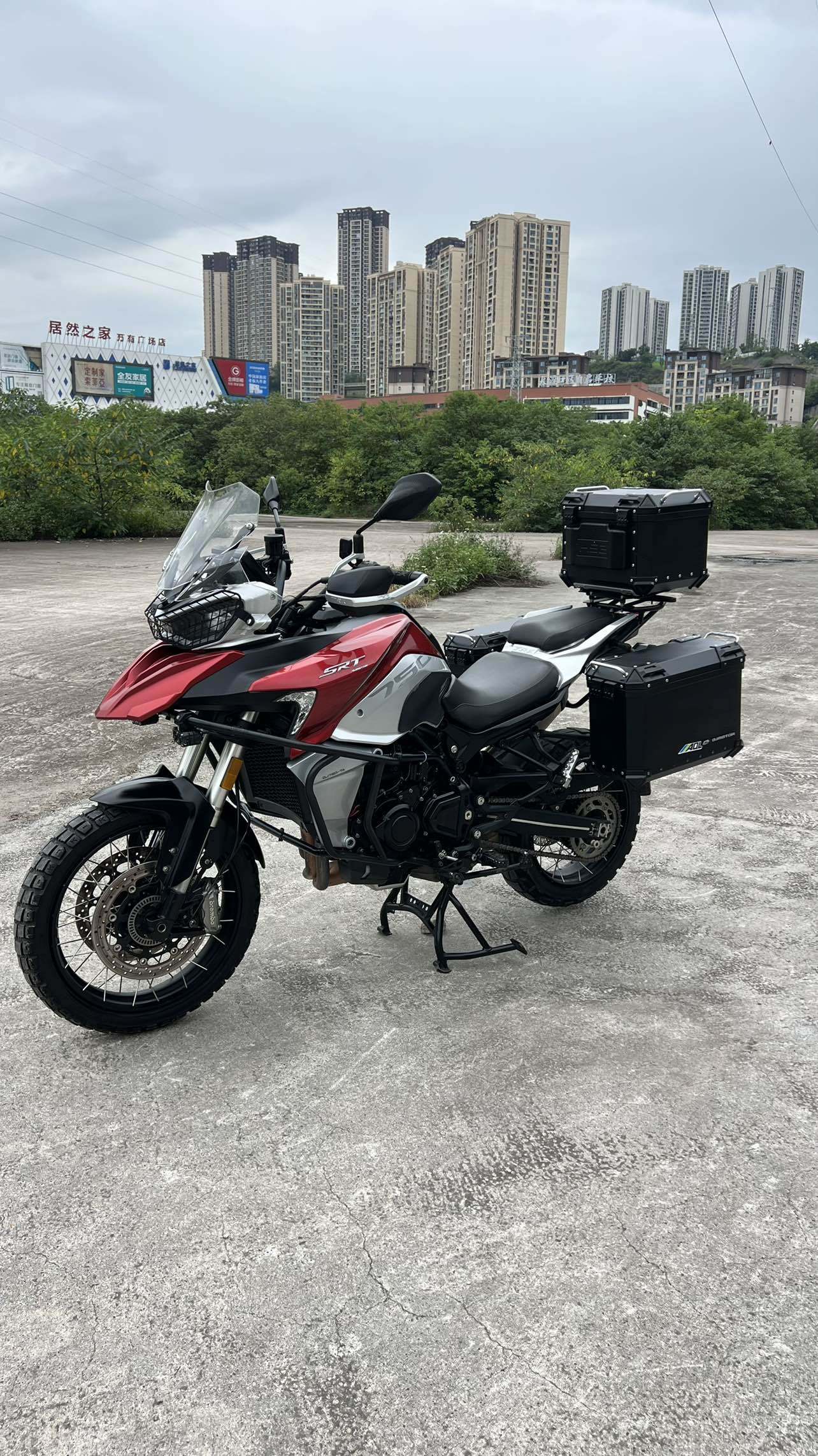 QJMOTOR 骁750