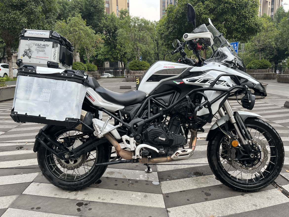 贝纳利 金鹏 TRK502